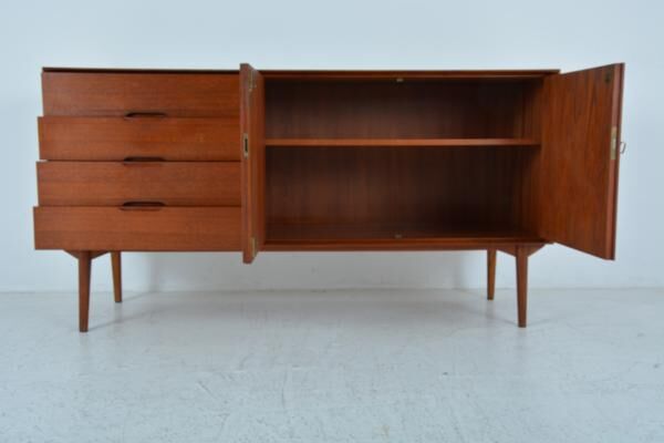 Scandinavian sideboard Wilhelm Reiz