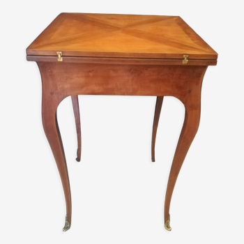 Table à jeu mouchoir en merisier style Louis XV