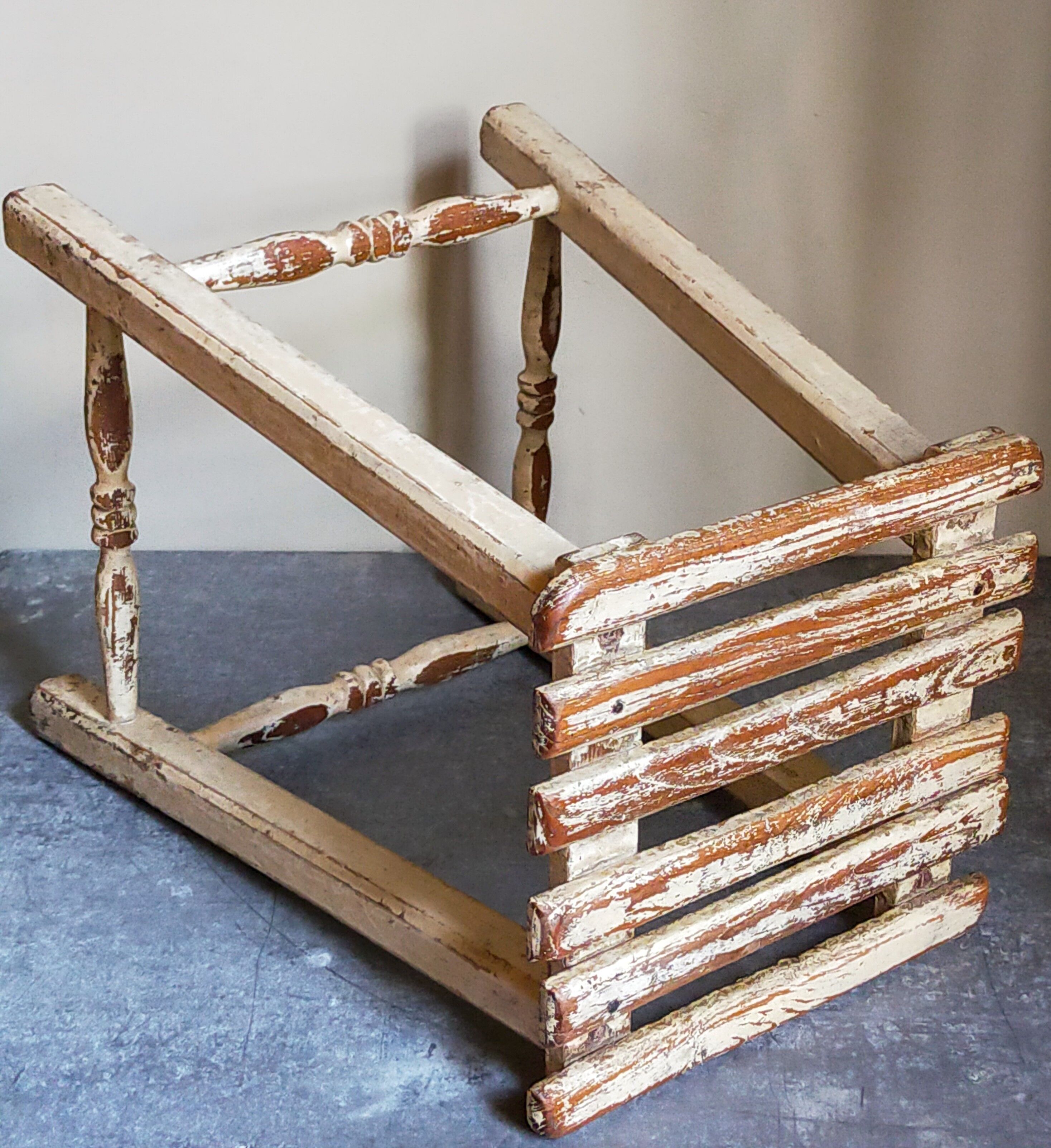 Patinated workshop stool old early twentieth century