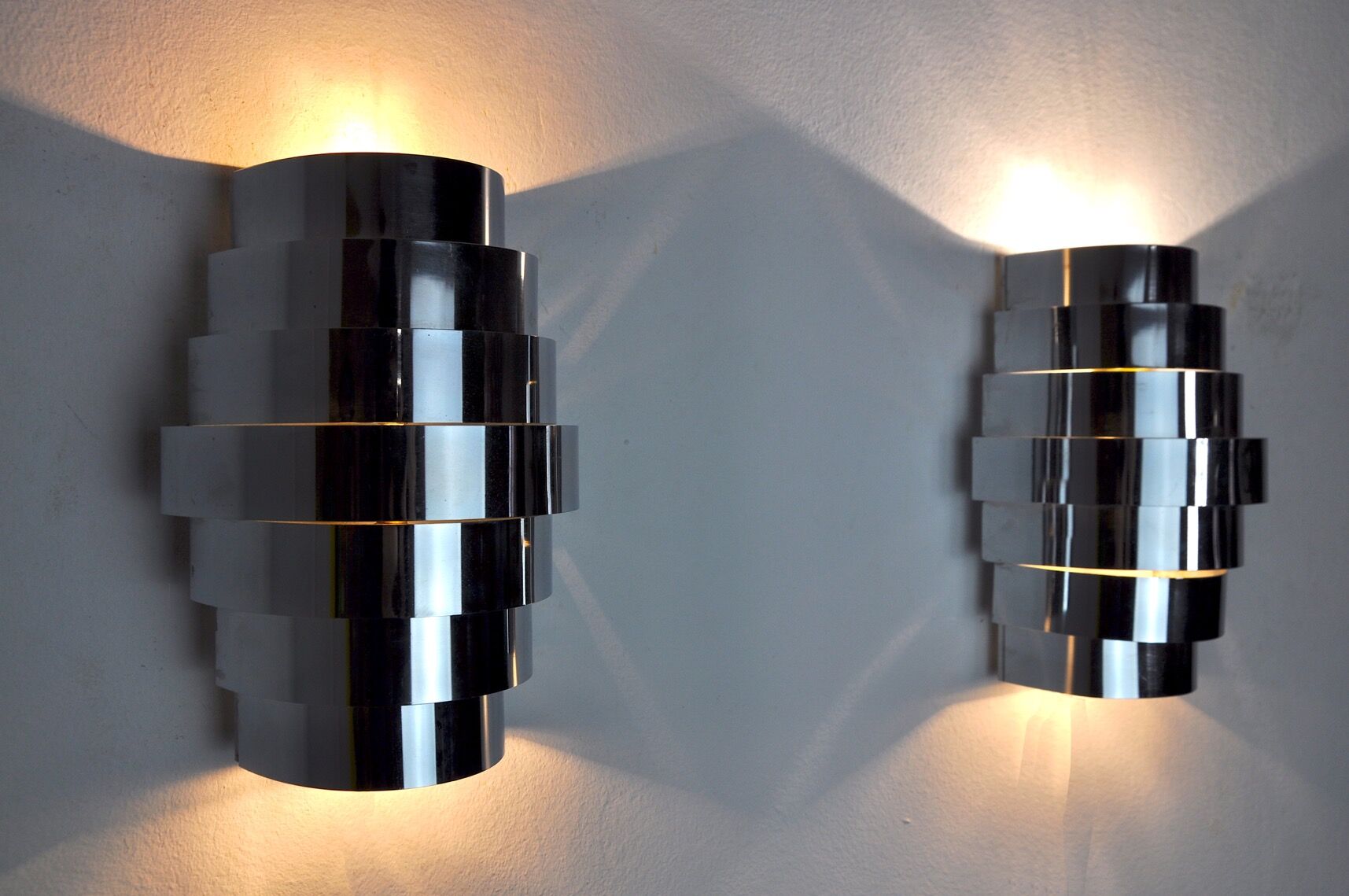Pair of Chrome wall lamps, half-moon, Italy, 1970