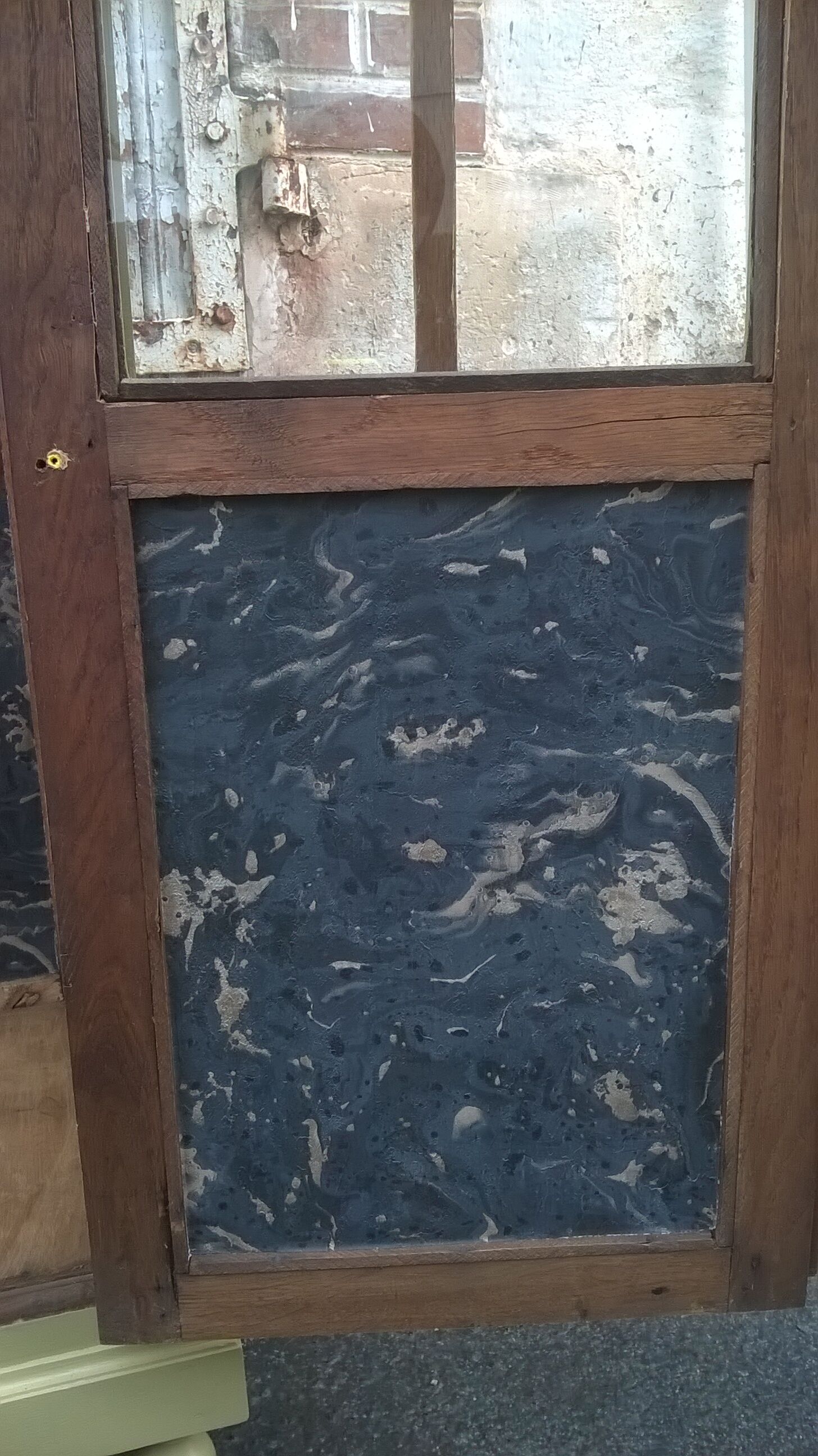 Parisian showcase cabinet 1930