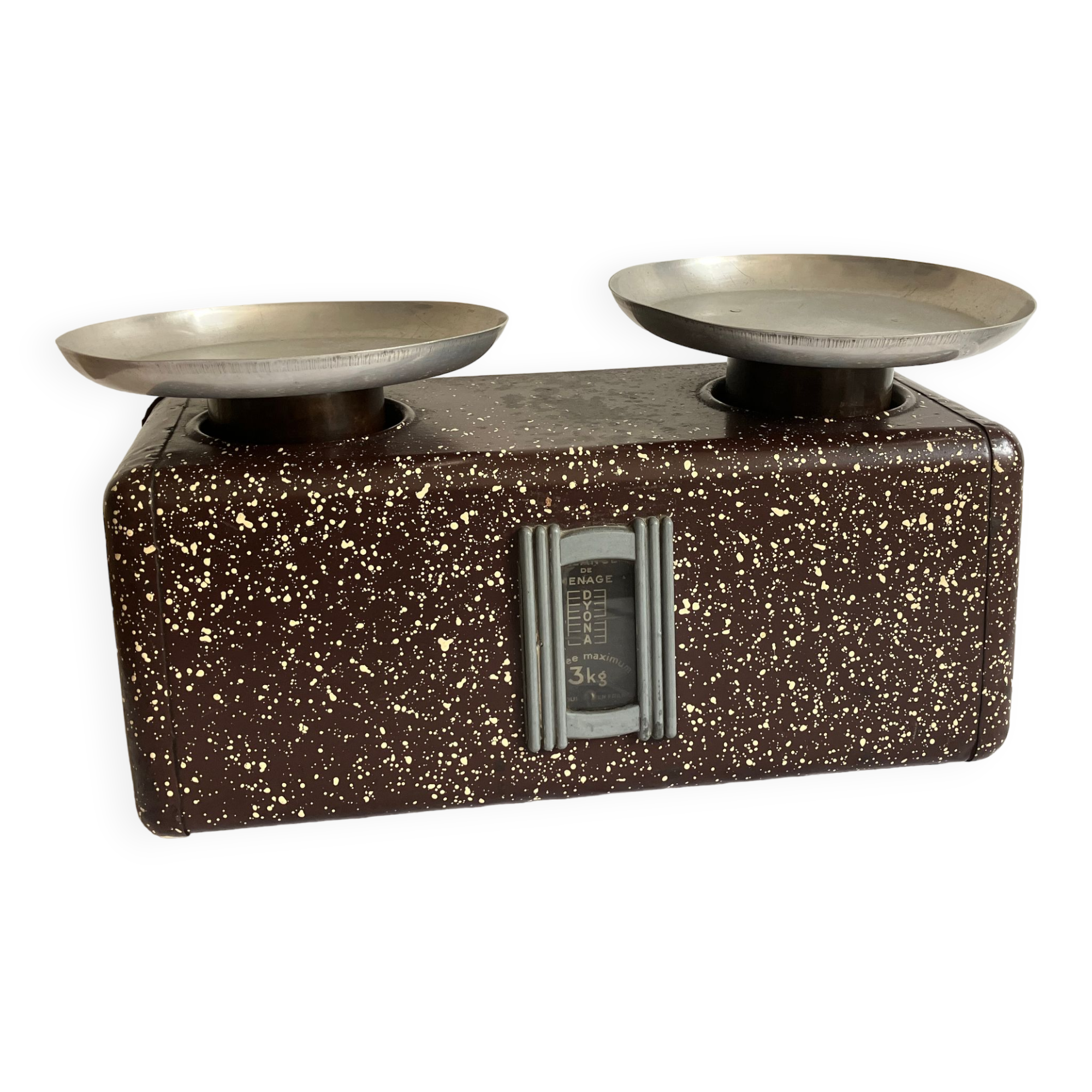 Old household scale dyona