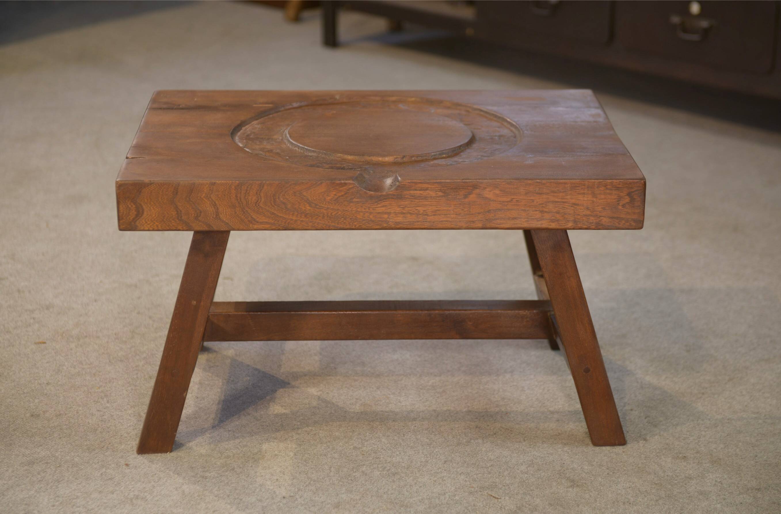 Table basse brutaliste en orme 1950’s