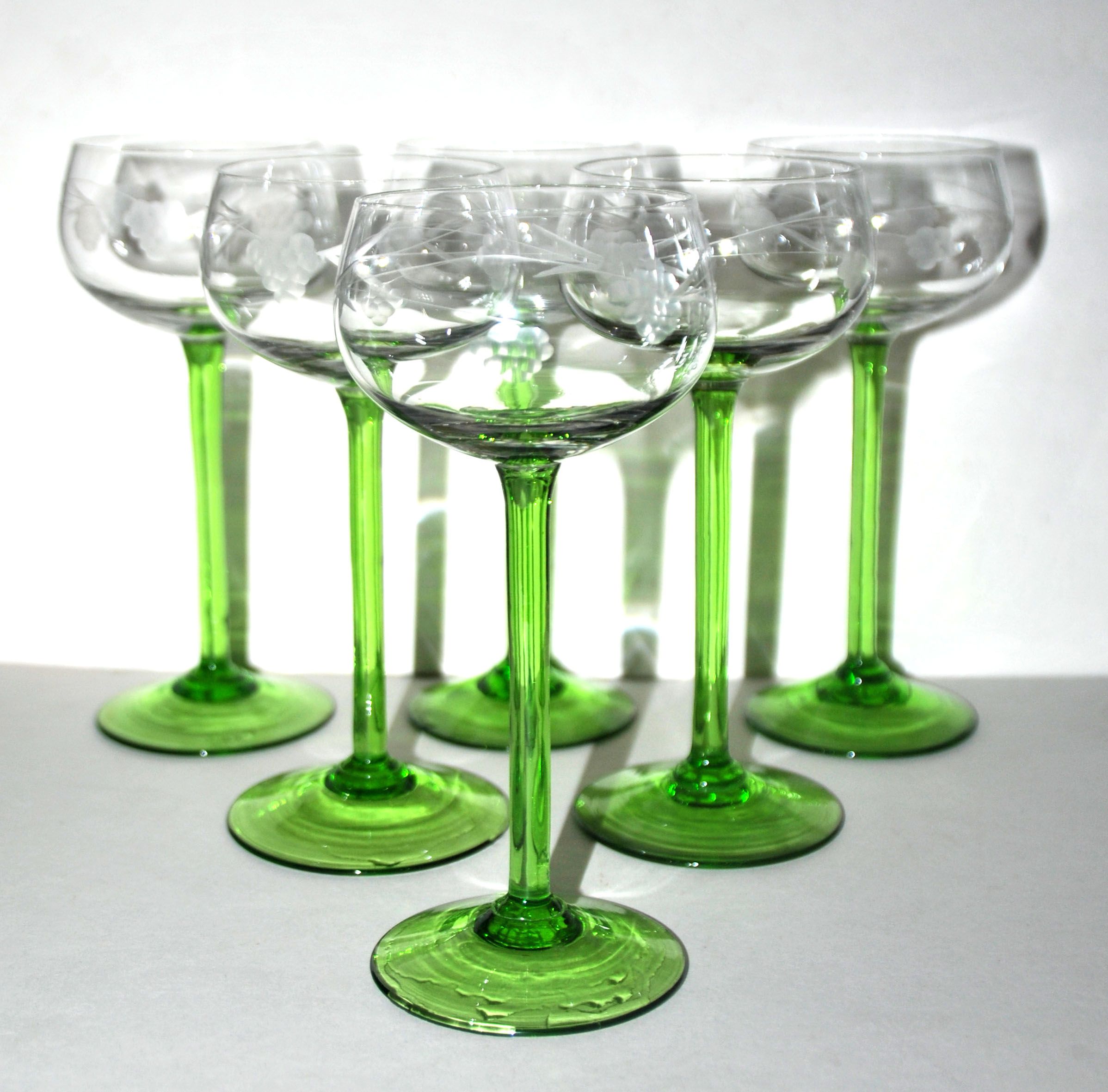 Series of 6 glasses of white wine Alsace Roemer