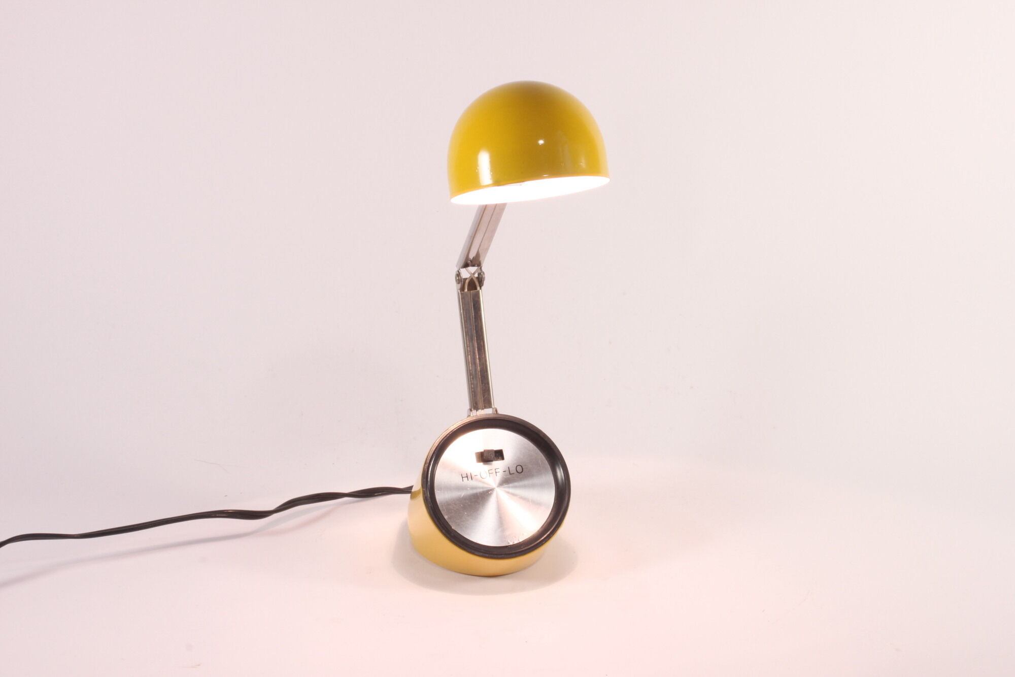 Space age yellow telescopic pill reading lamp by well-lite, honkong 1970s.