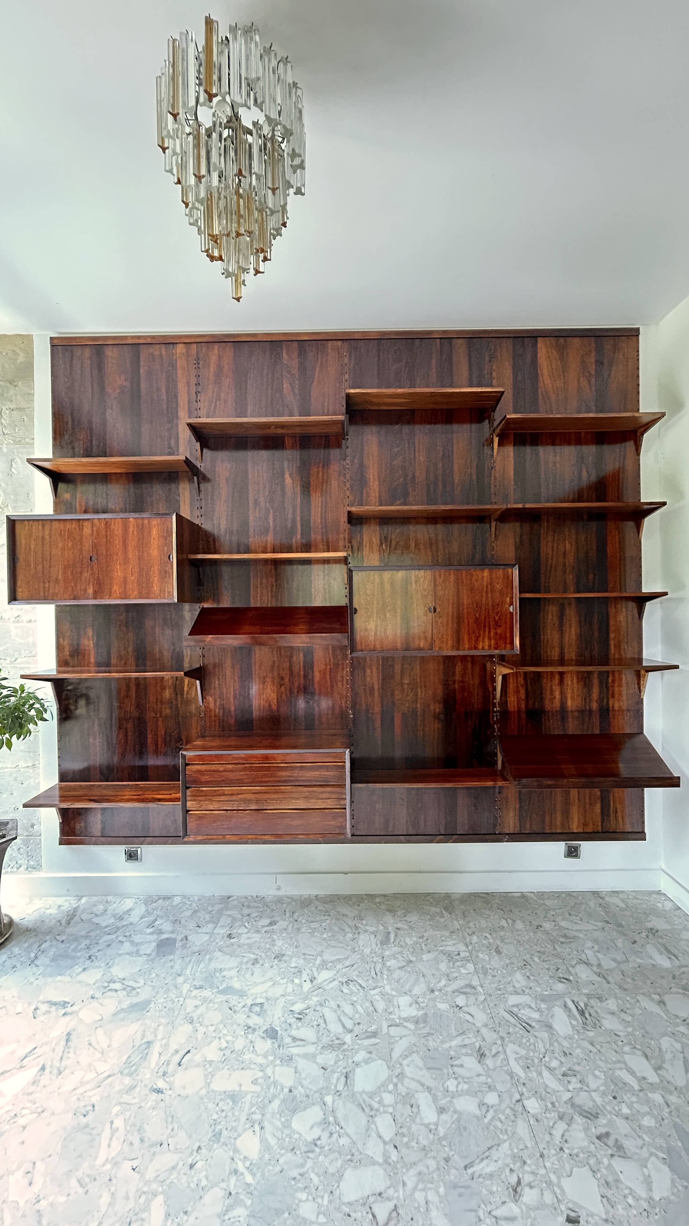 Scandinavian modular wall shelf in rosewood, Poul Cadovius, 1960s