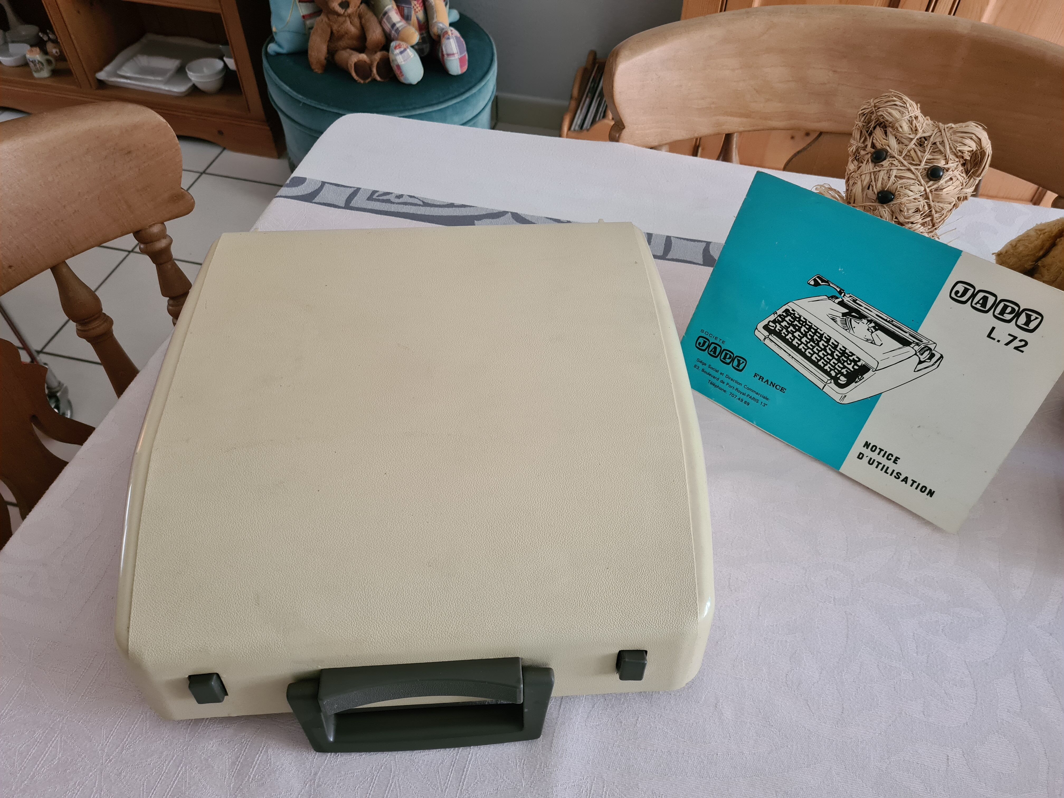 Japy L.72 70s typewriter