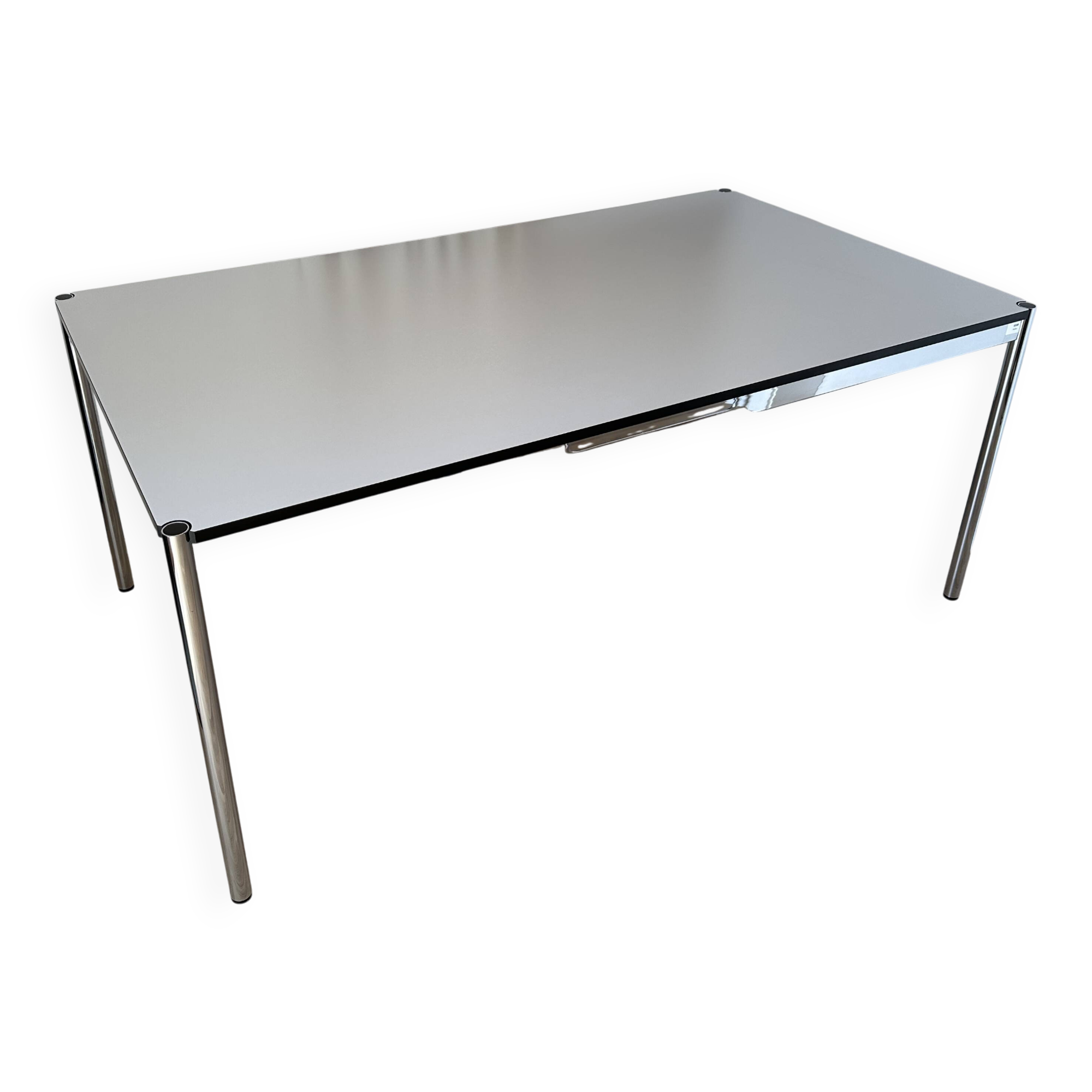 USM Haller desk in pearl grey laminate