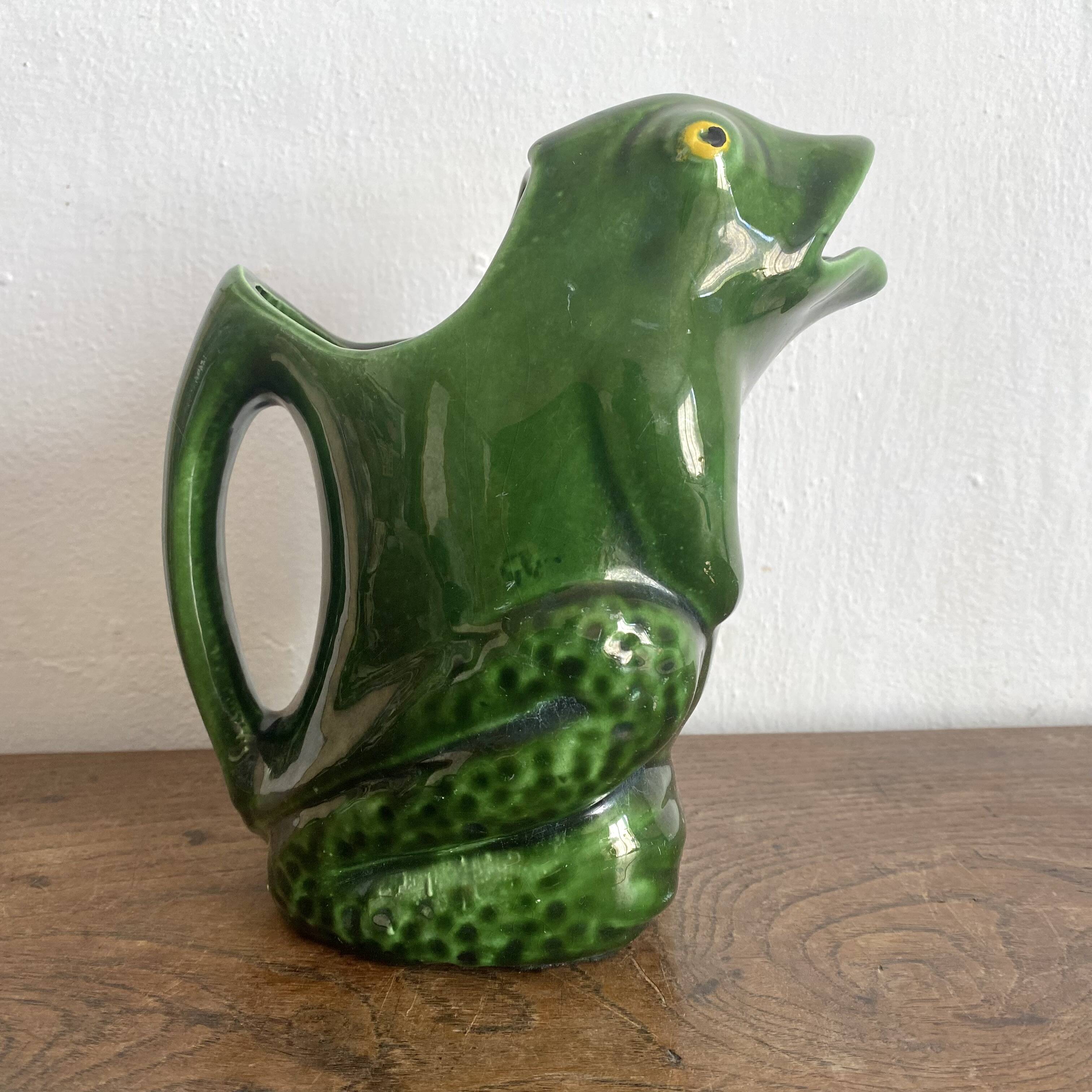 Frog jug slip