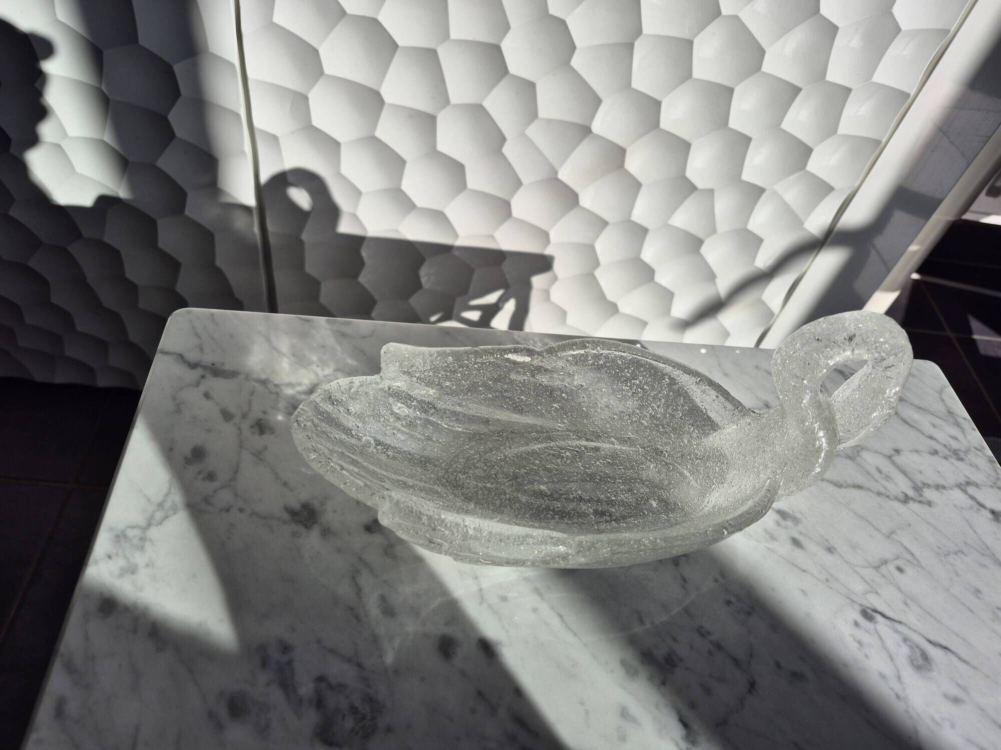 Vide-poche cygne vintage en verre bullé texturé – Coupe centre de table