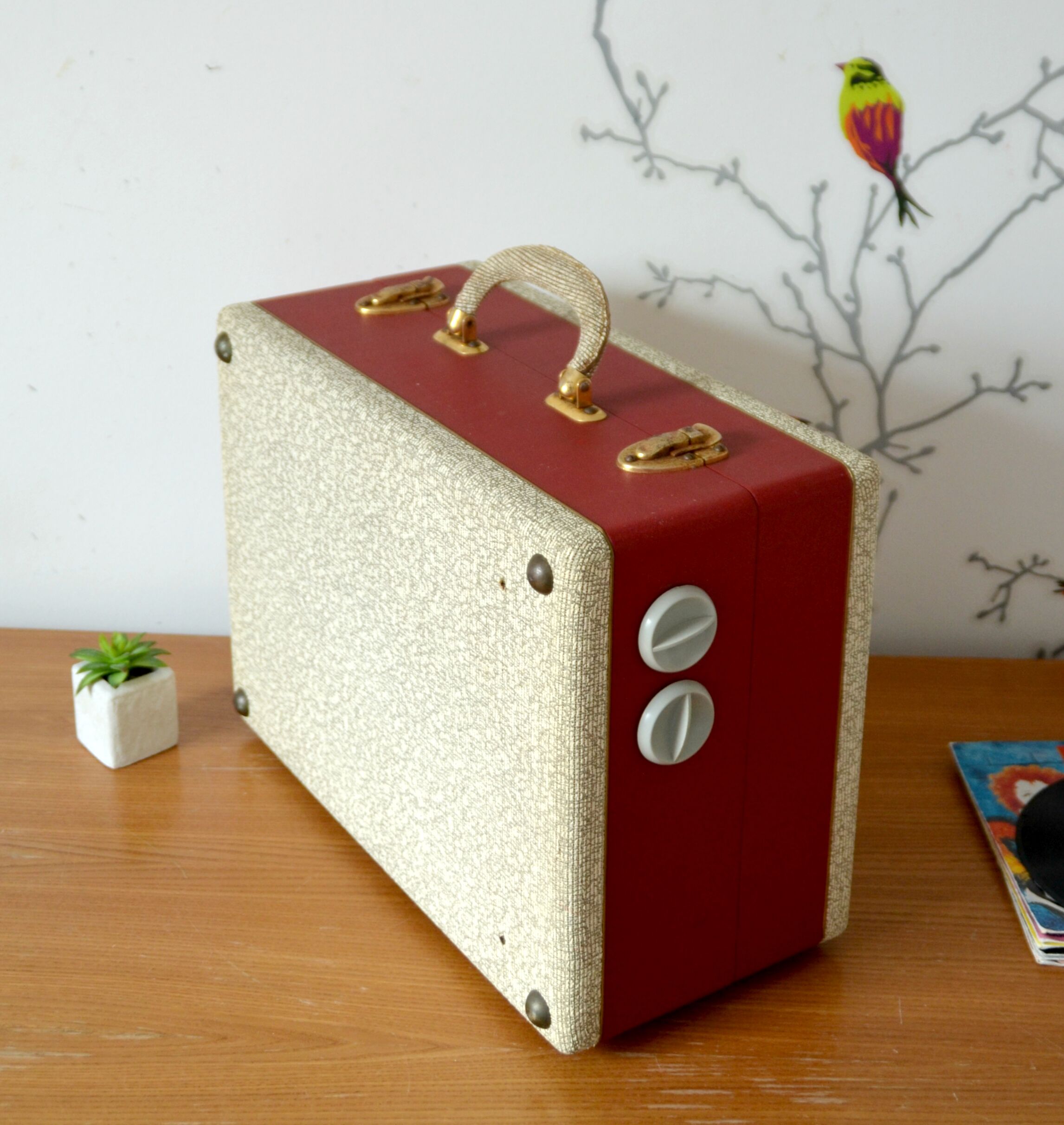 Record player, record player vintage pathé-marconi works