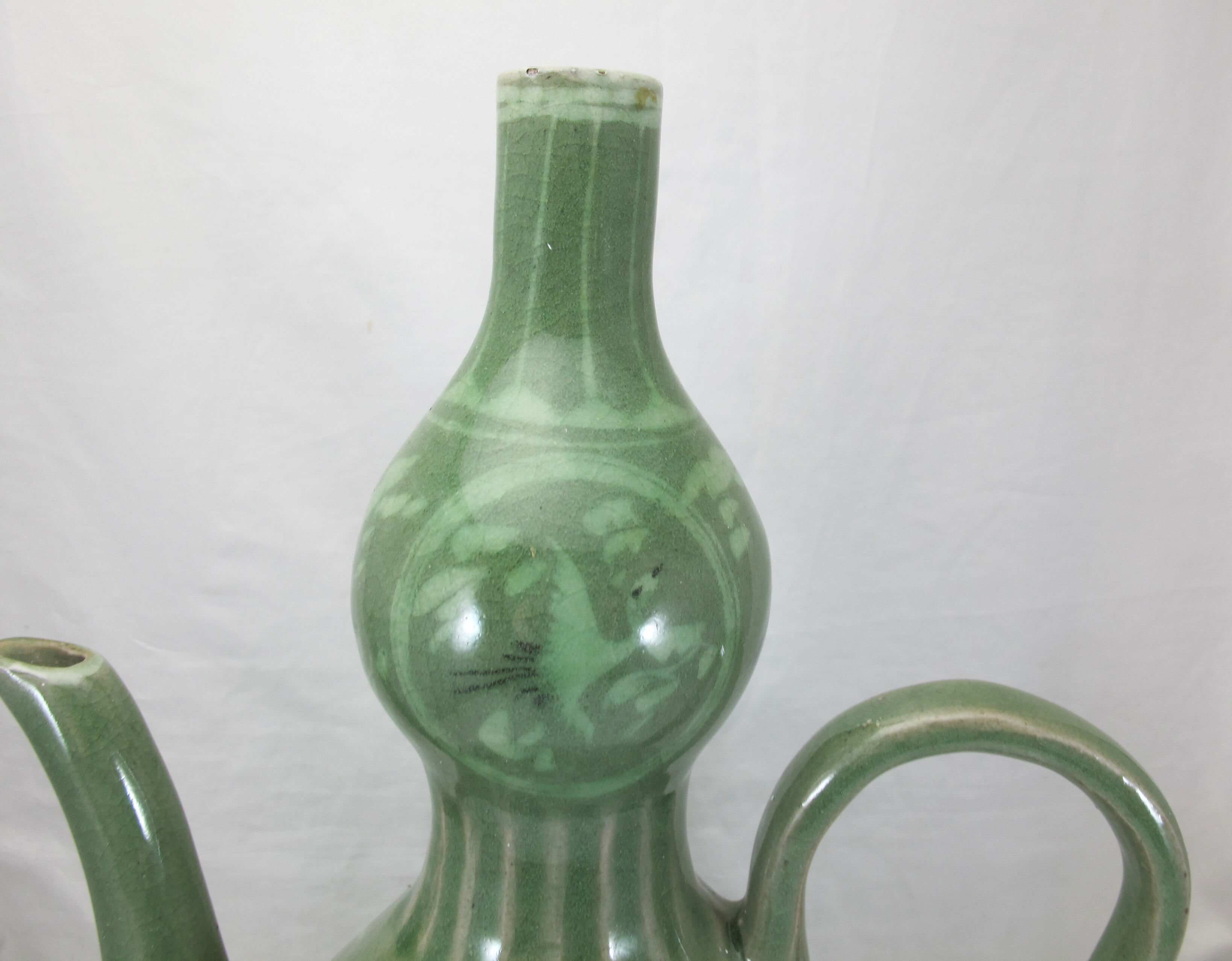 Asian Korean celadon porcelain pourer