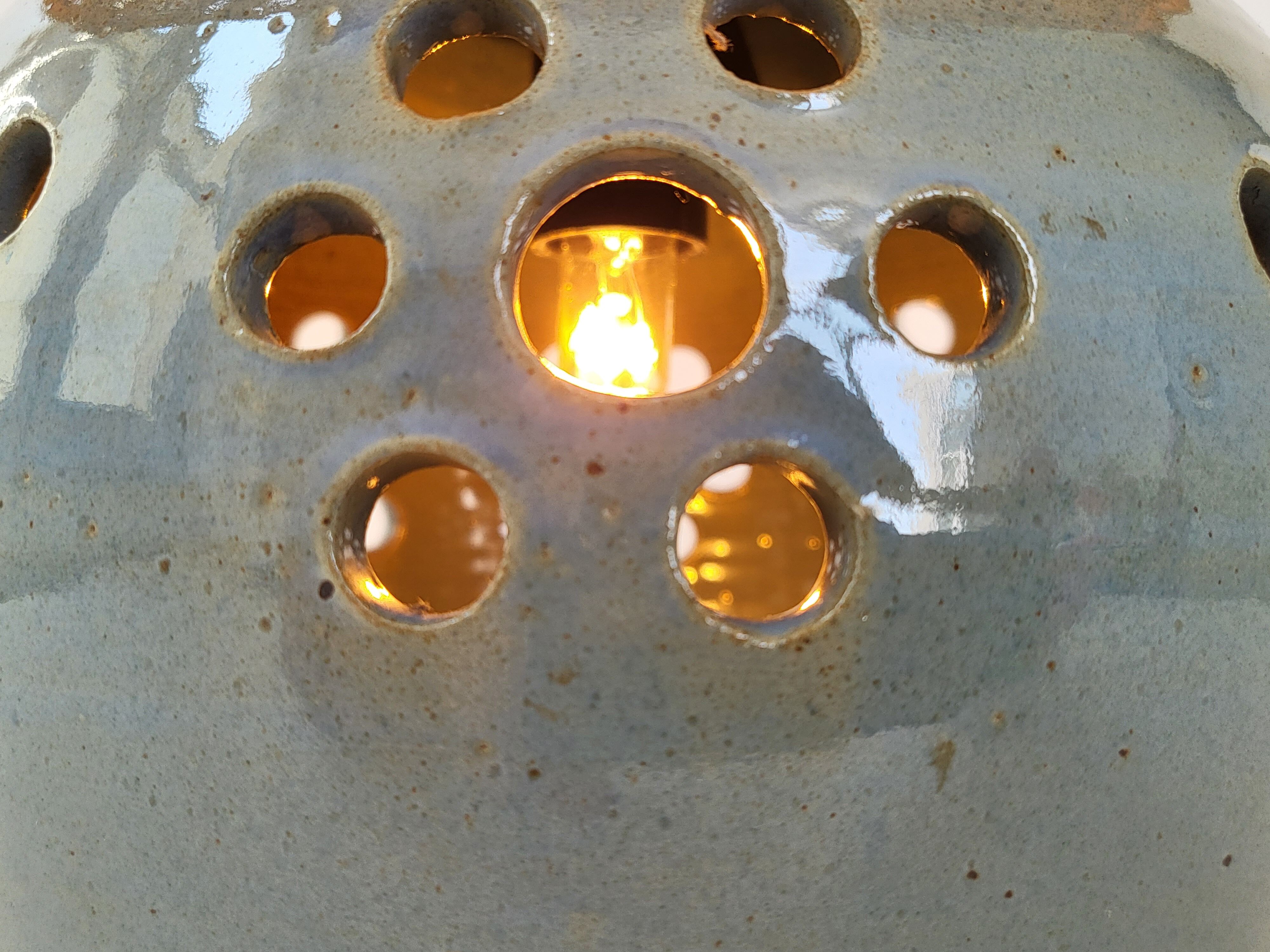 Vintage lamp in stoneware & rattan 1970