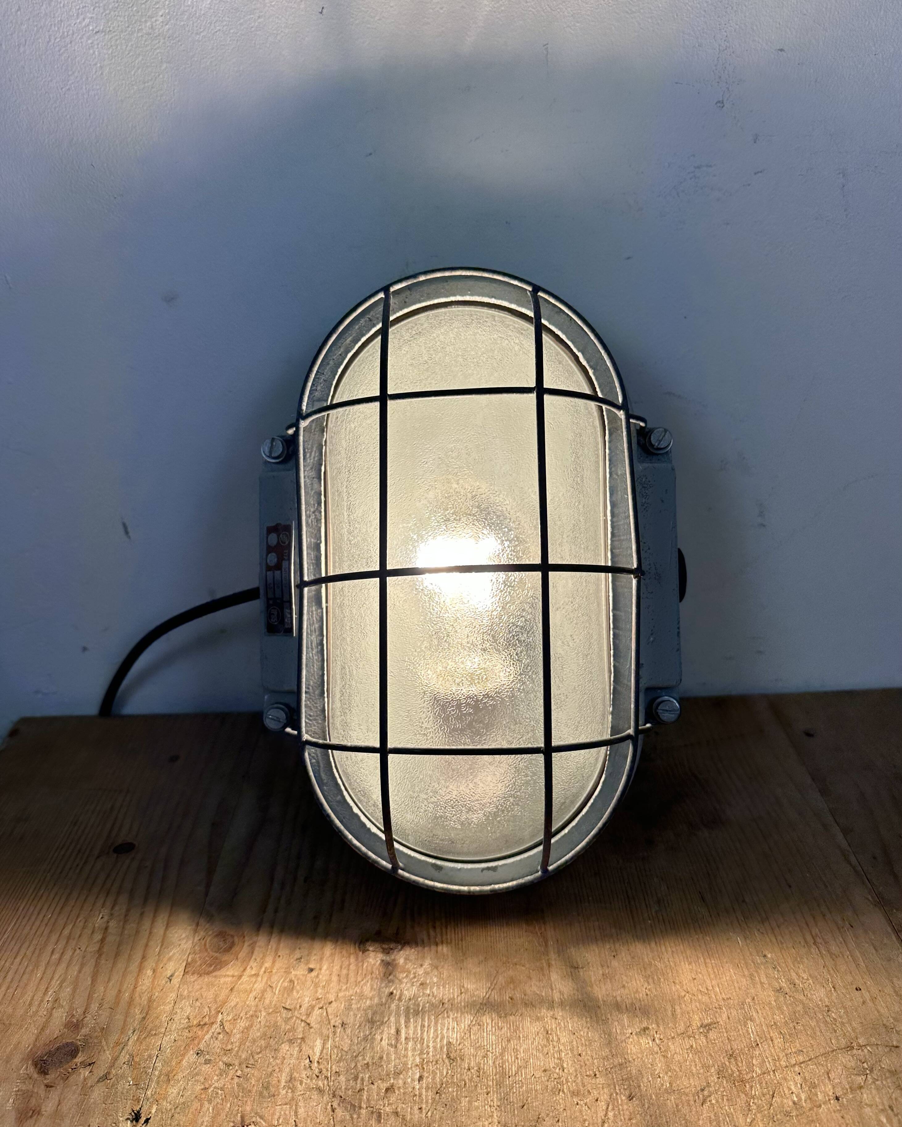 Industrial Cast Aluminium Wall Light with Frosted Glass from Elektrosvit, 1970s
