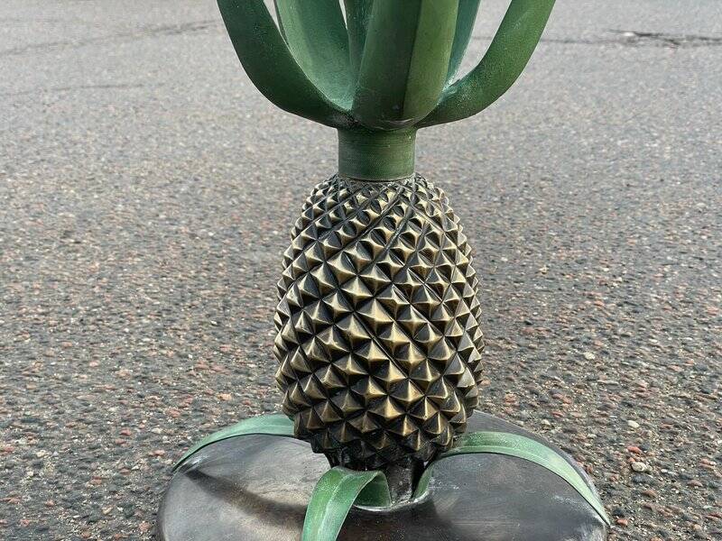 Art Deco pineapple side table in brass and iron, attributed to Maison Jansen, 1972