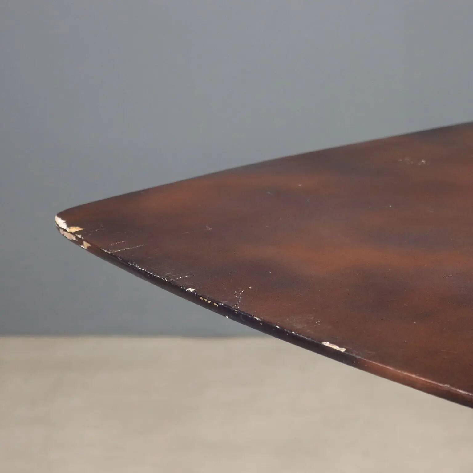 Vintage enamelled metal table, Italian design from the 1960s.