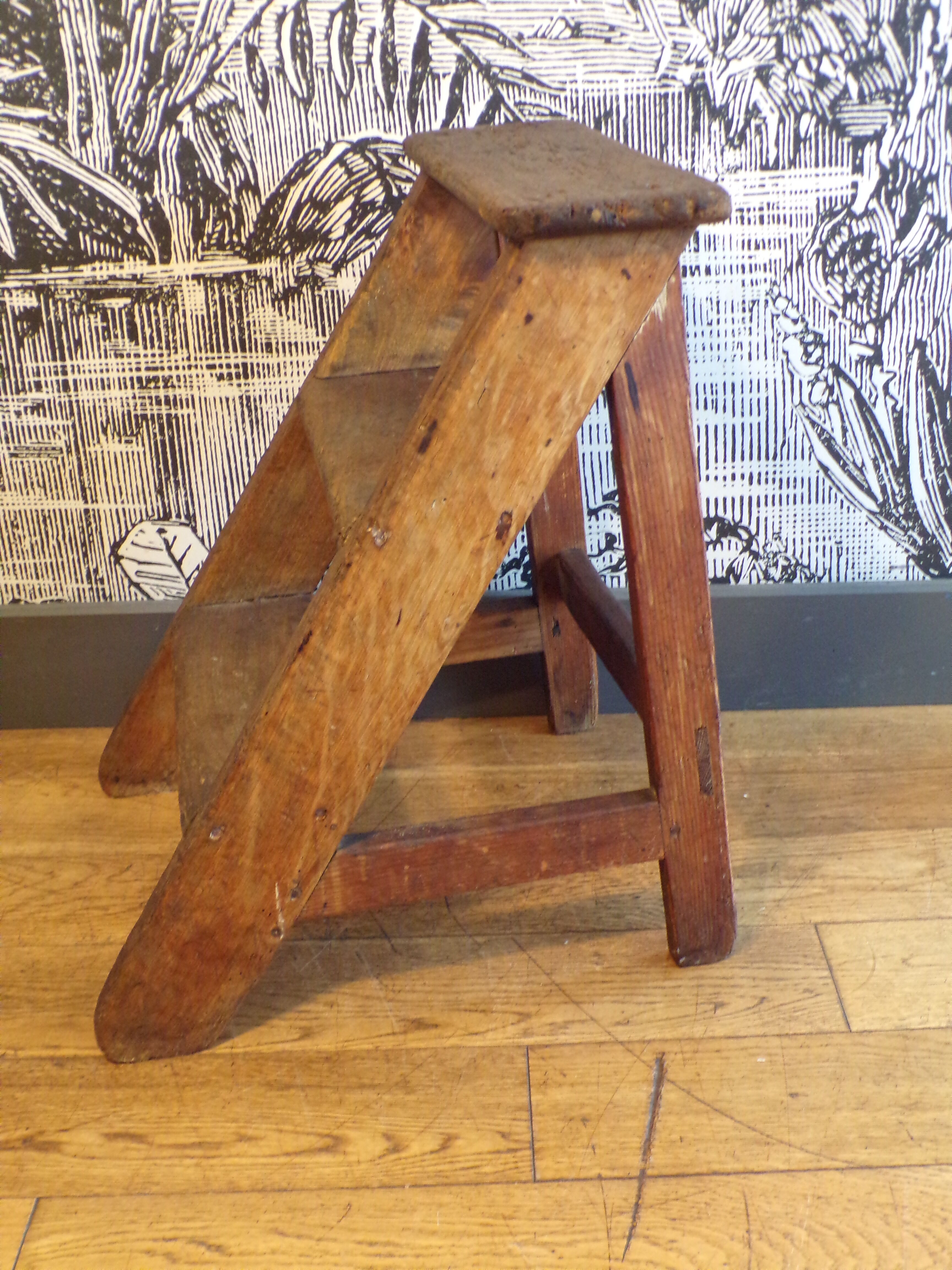 Old stepladder 3 wooden steps
