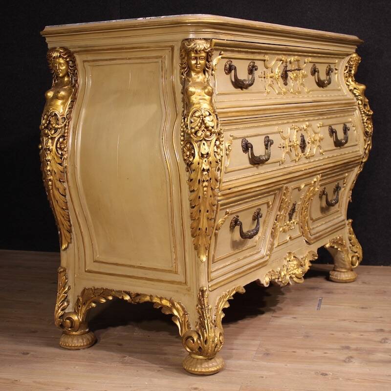 Commode italienne laquée et dorée du 20e siècle