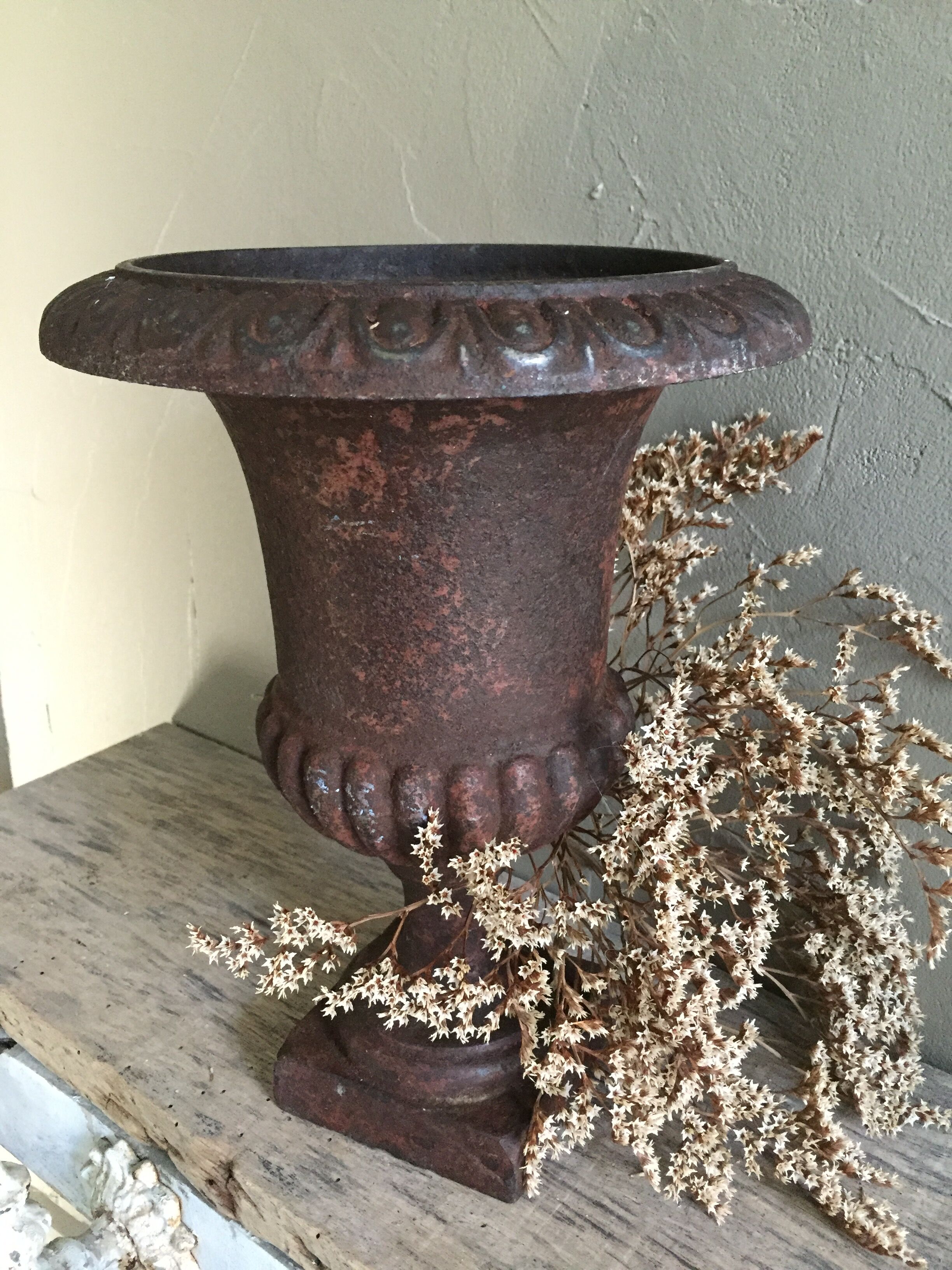 Medici vase for the interior or garden