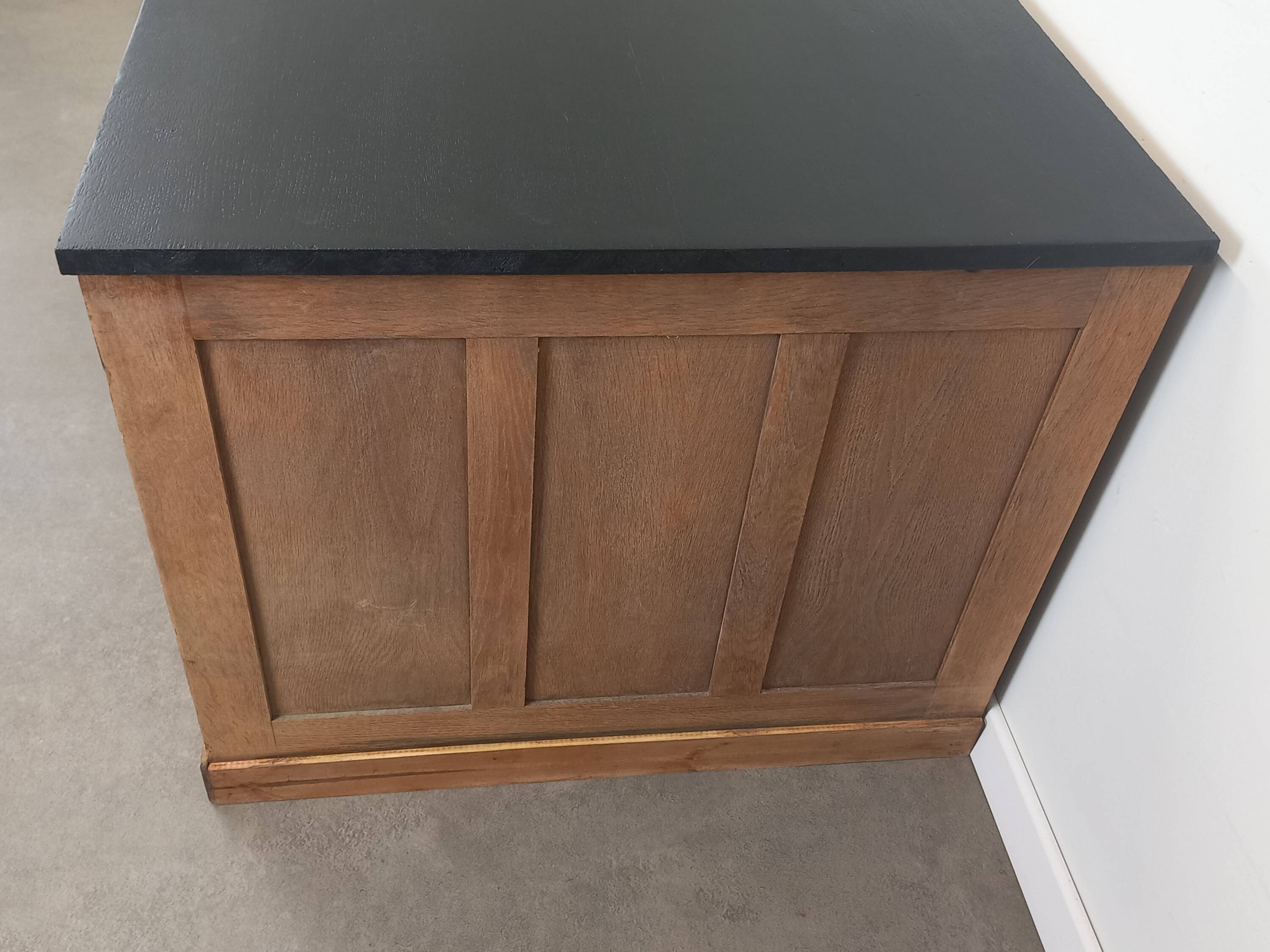 Craft cabinet with drawers for maps or drawings
