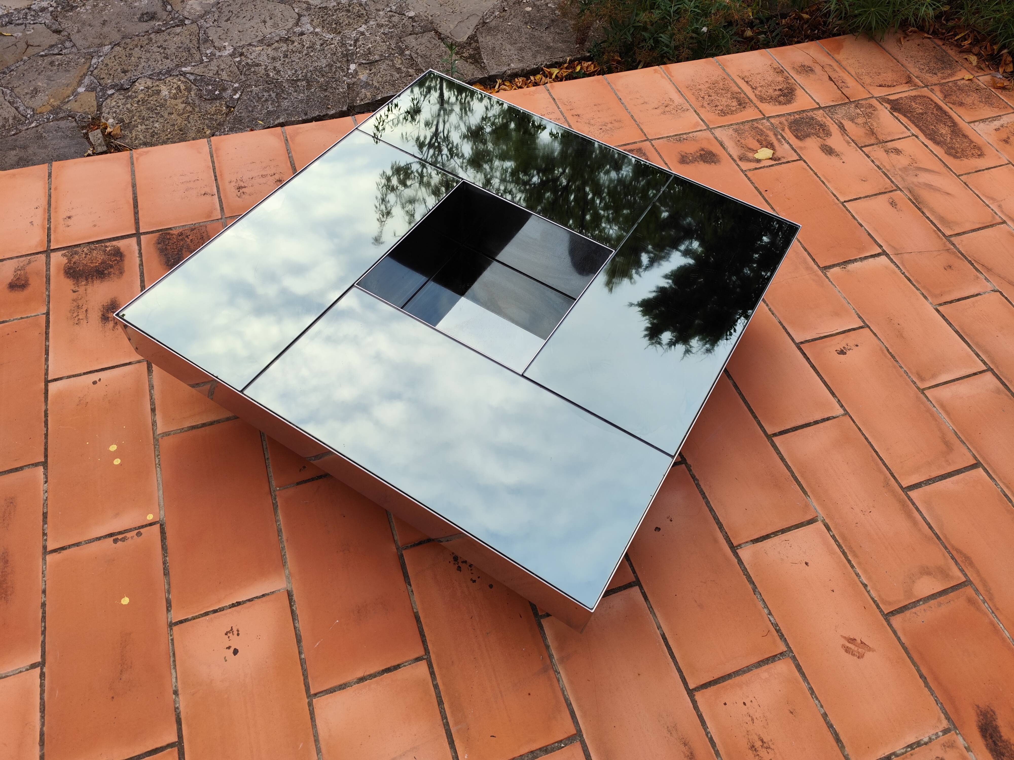 Shilling mirrored coffee table by Ausenda, Baldo Grossi & Gavioli