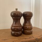 Salt and pepper shaker