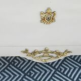 Transitional style chest of drawers