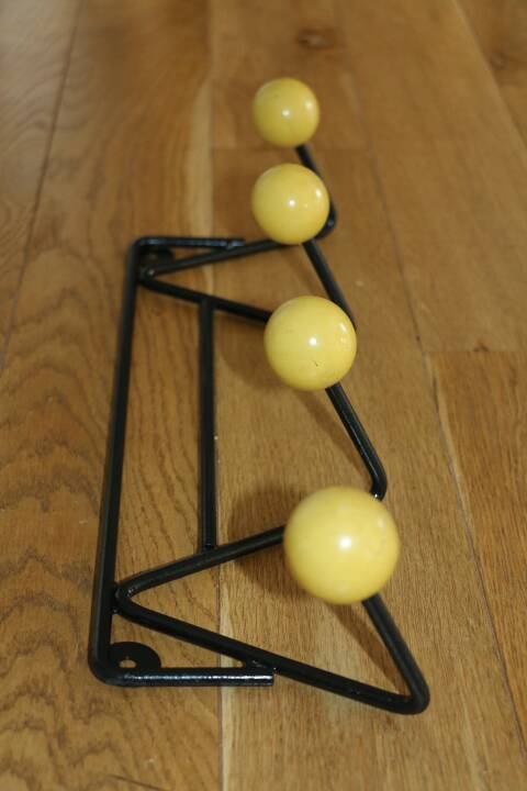 Yellow 4-ball coat rack