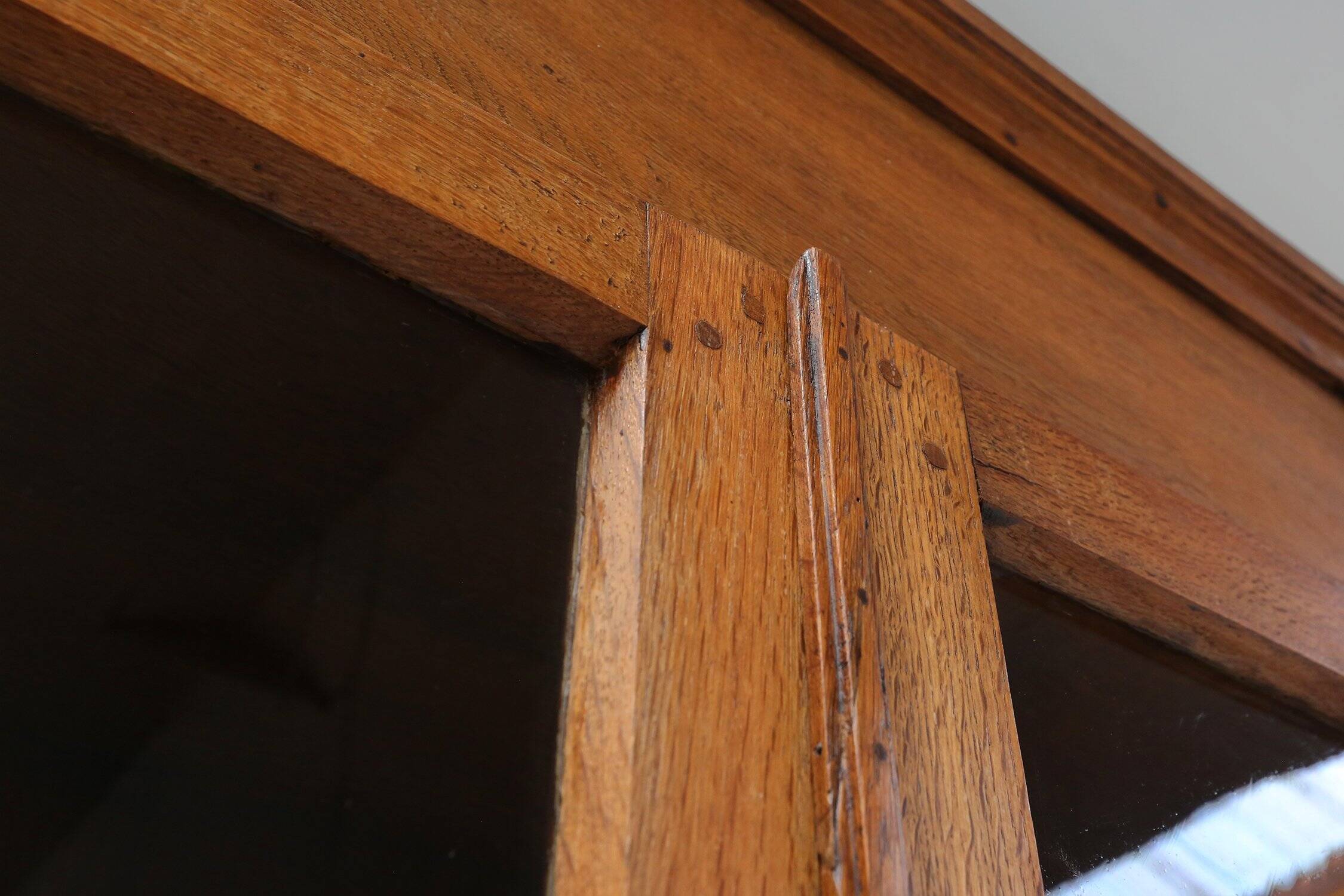 Early 18th Century Vitrine Cabinet in oak, Germany