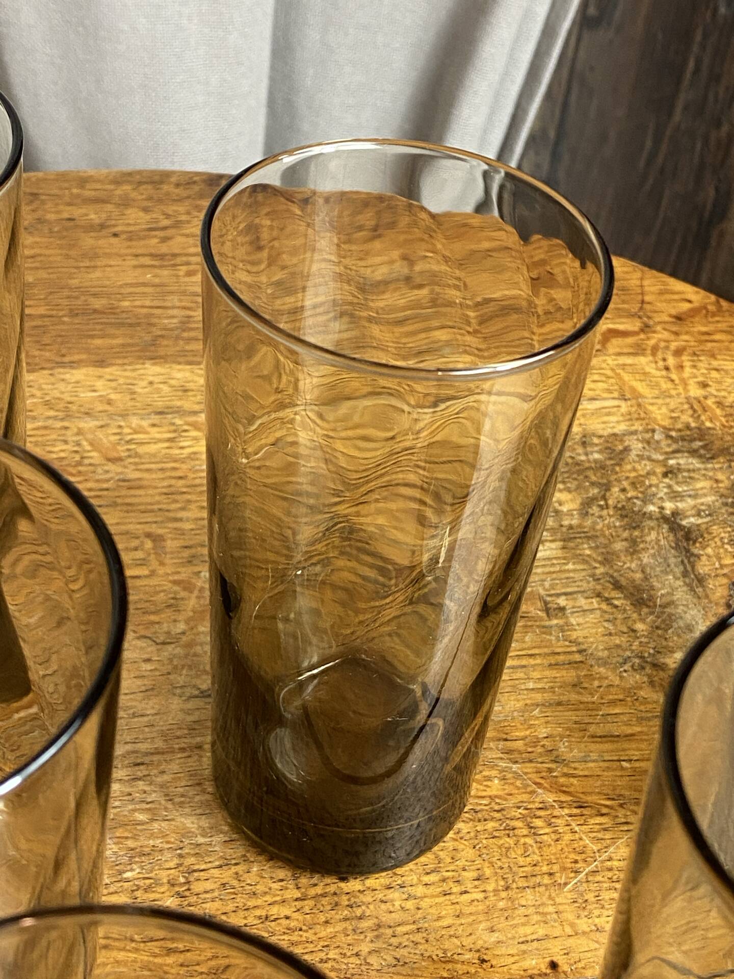6 verres à eau en verre brun fumé, années 70
