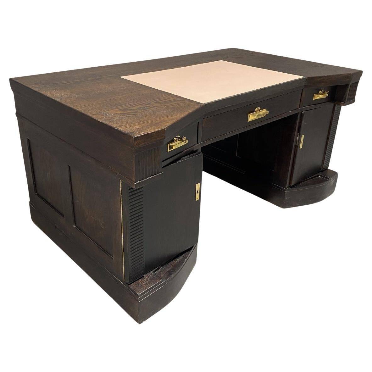 Bureau en chêne de style Sécession viennoise du début du XXe siècle