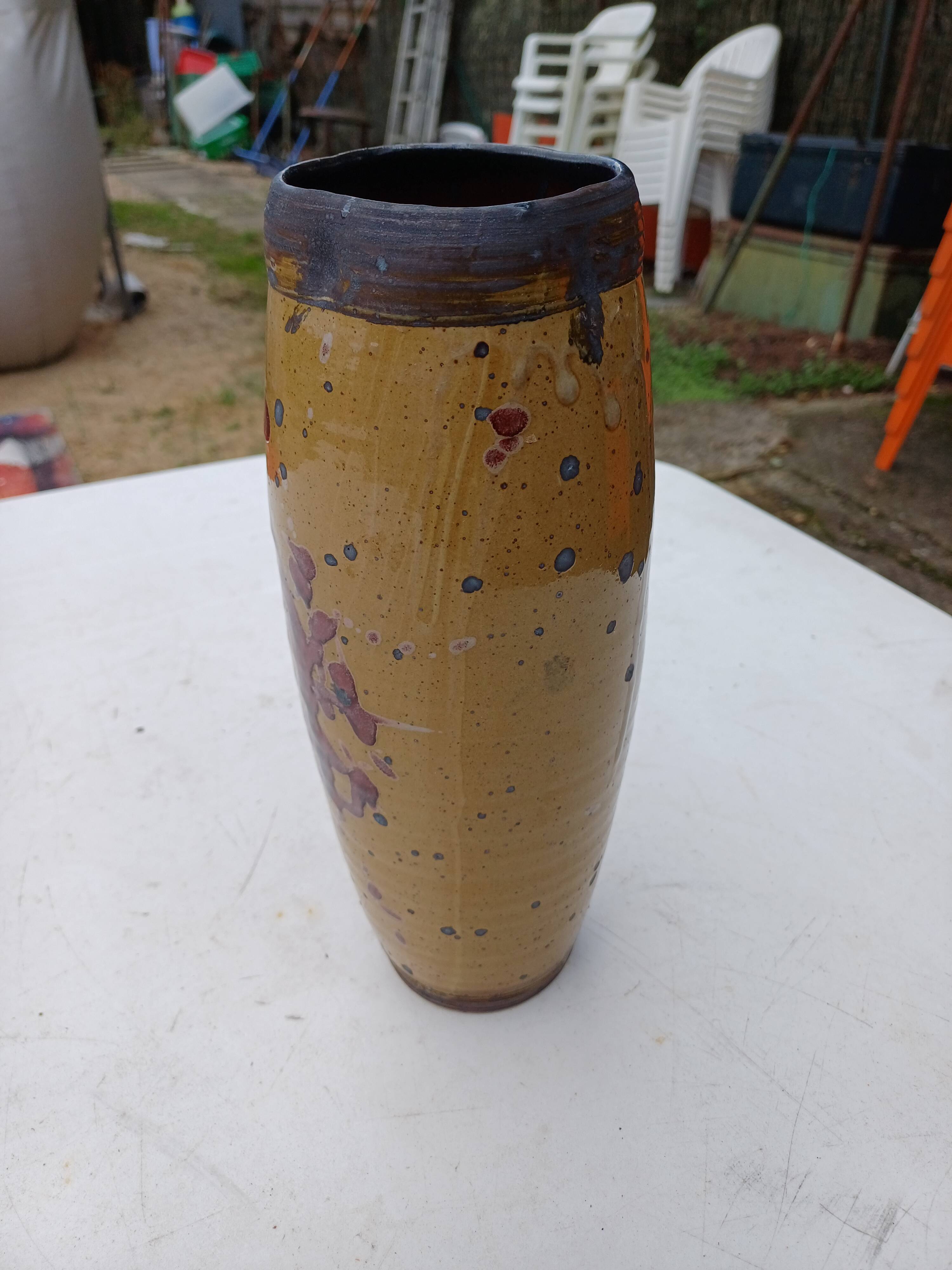 Vintage vase by Cécile and Fabien Badal