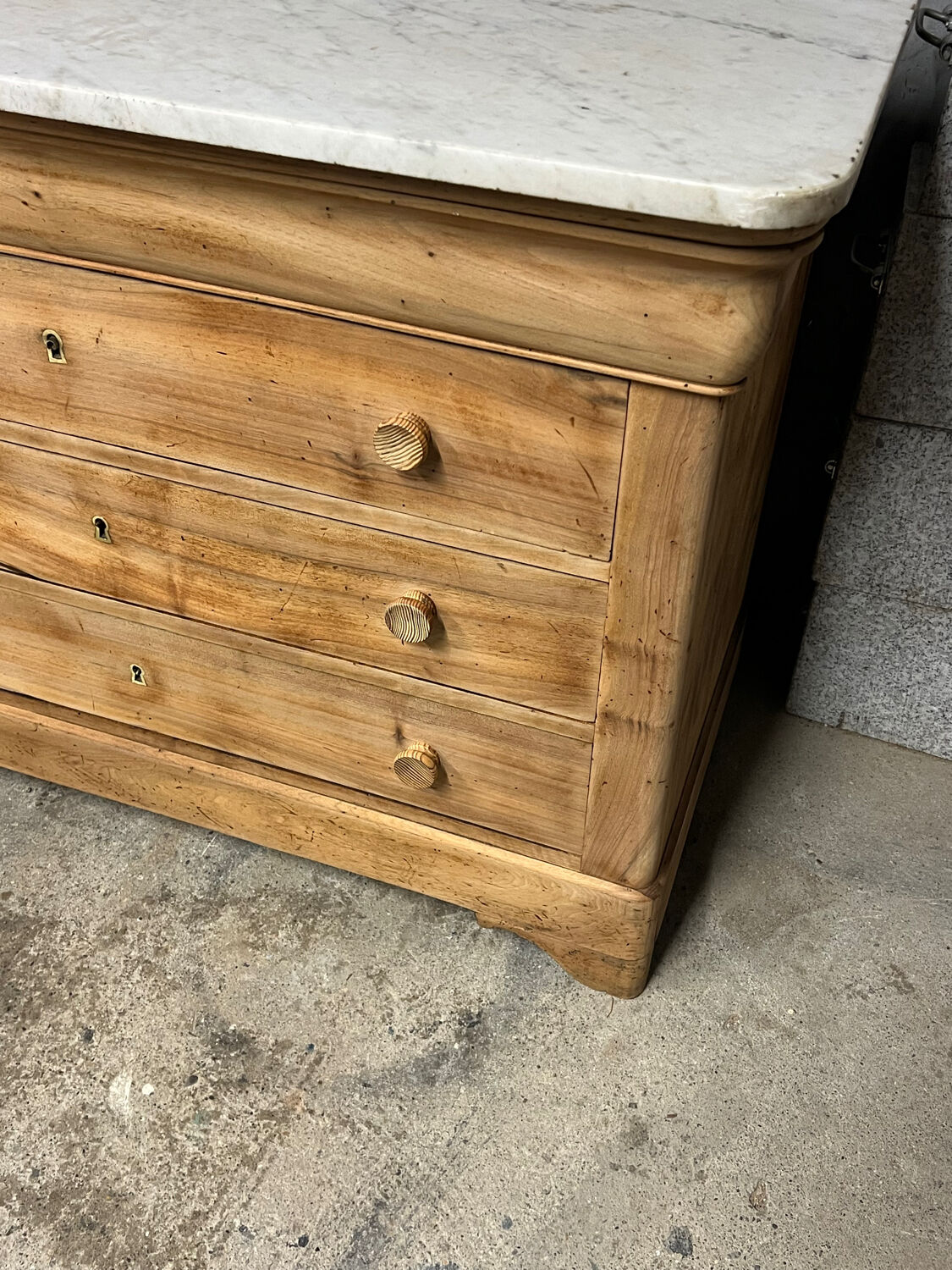 Louis-Philippe chest of drawers