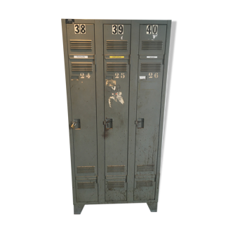 Vestiaire industriel ancien vintage 3 portes