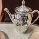 Ensemble petit déjeuner à thé ou café en porcelaine