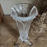 Ancien vase sur pied en cristal