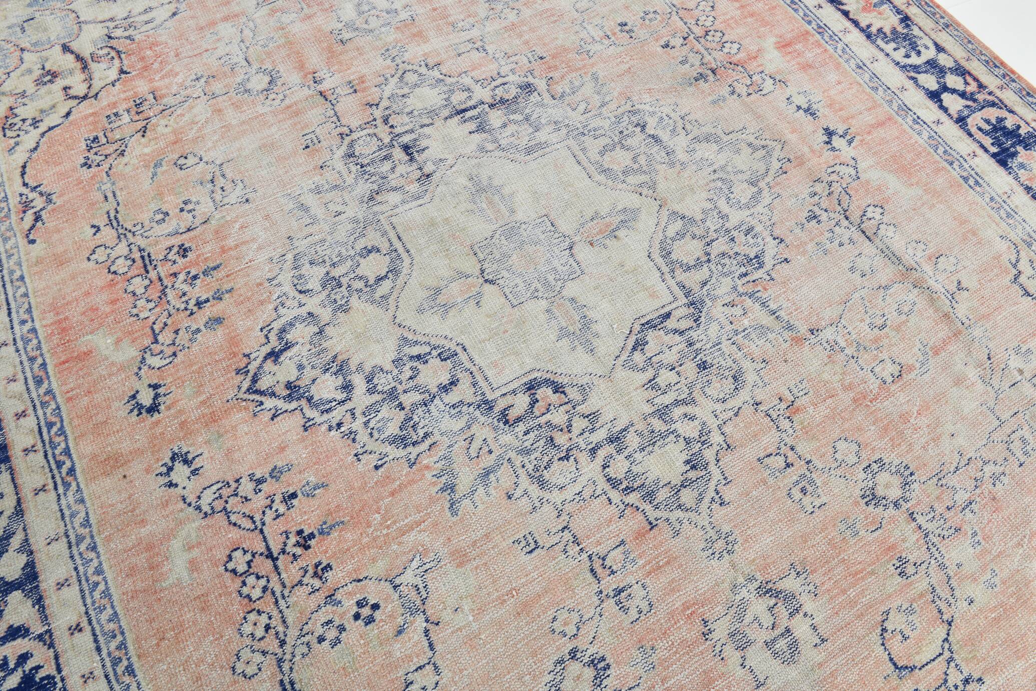 9x12 Pale Red & Blue Vintage Persian Rug, 275x353Cm