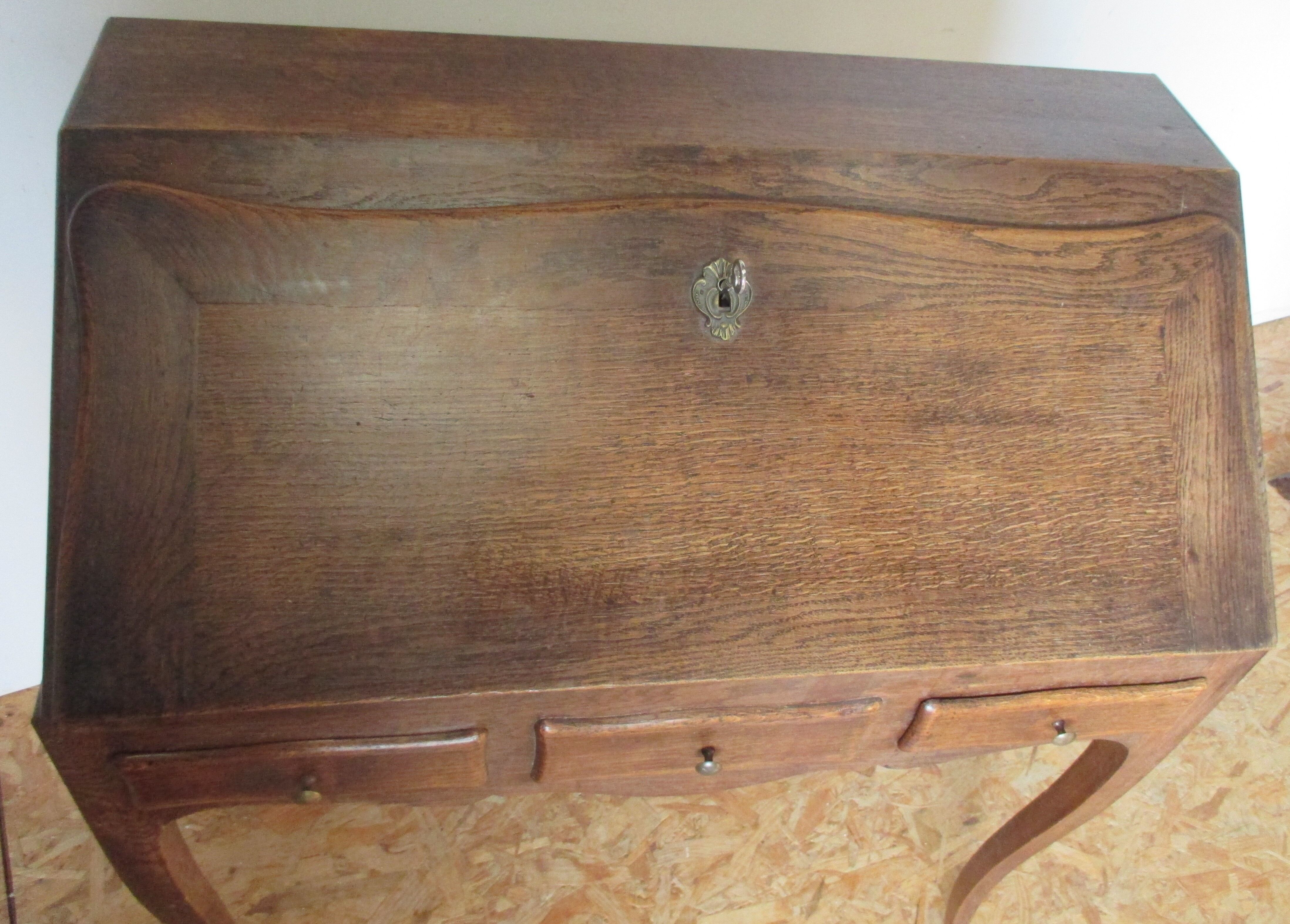 Sloping secretary Louis XV