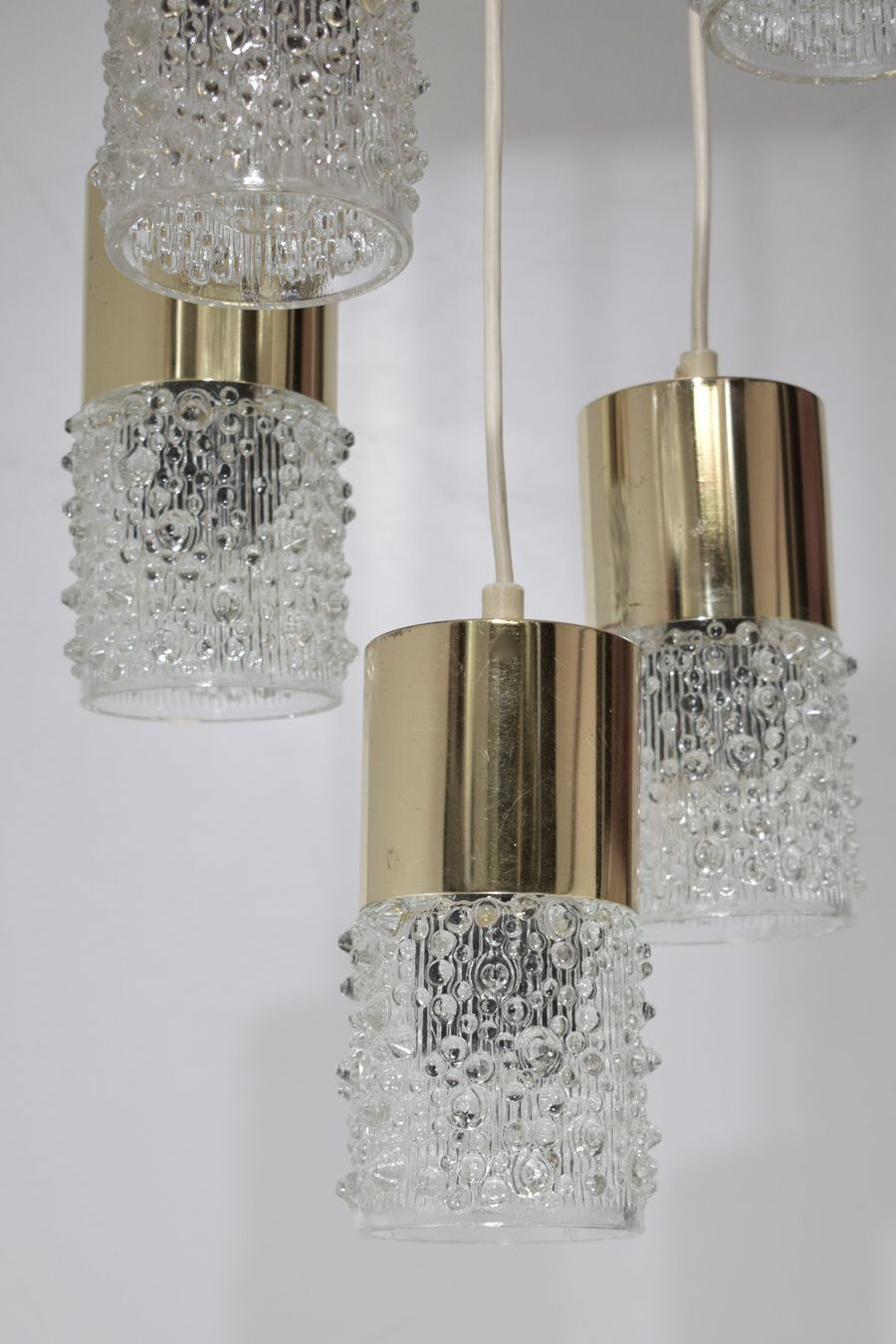 Pair of hanging lamps