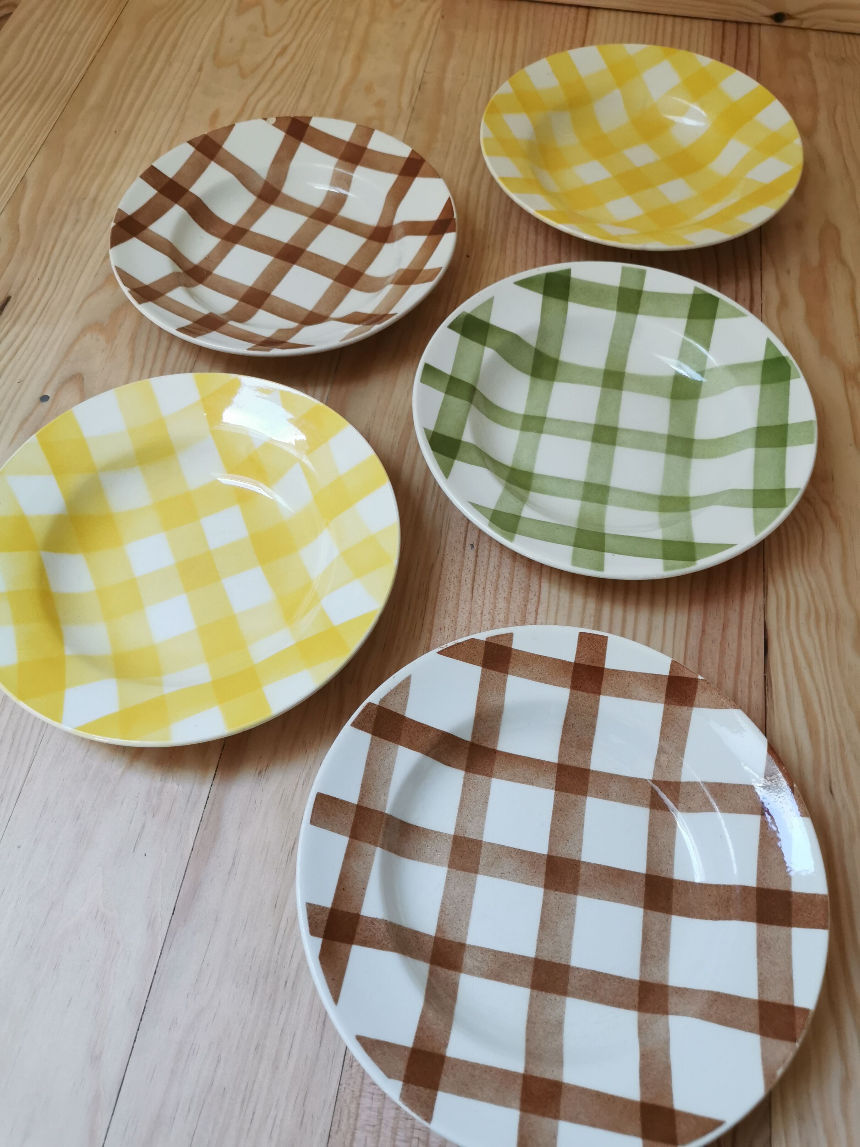 Mismatched vintage hollow plates