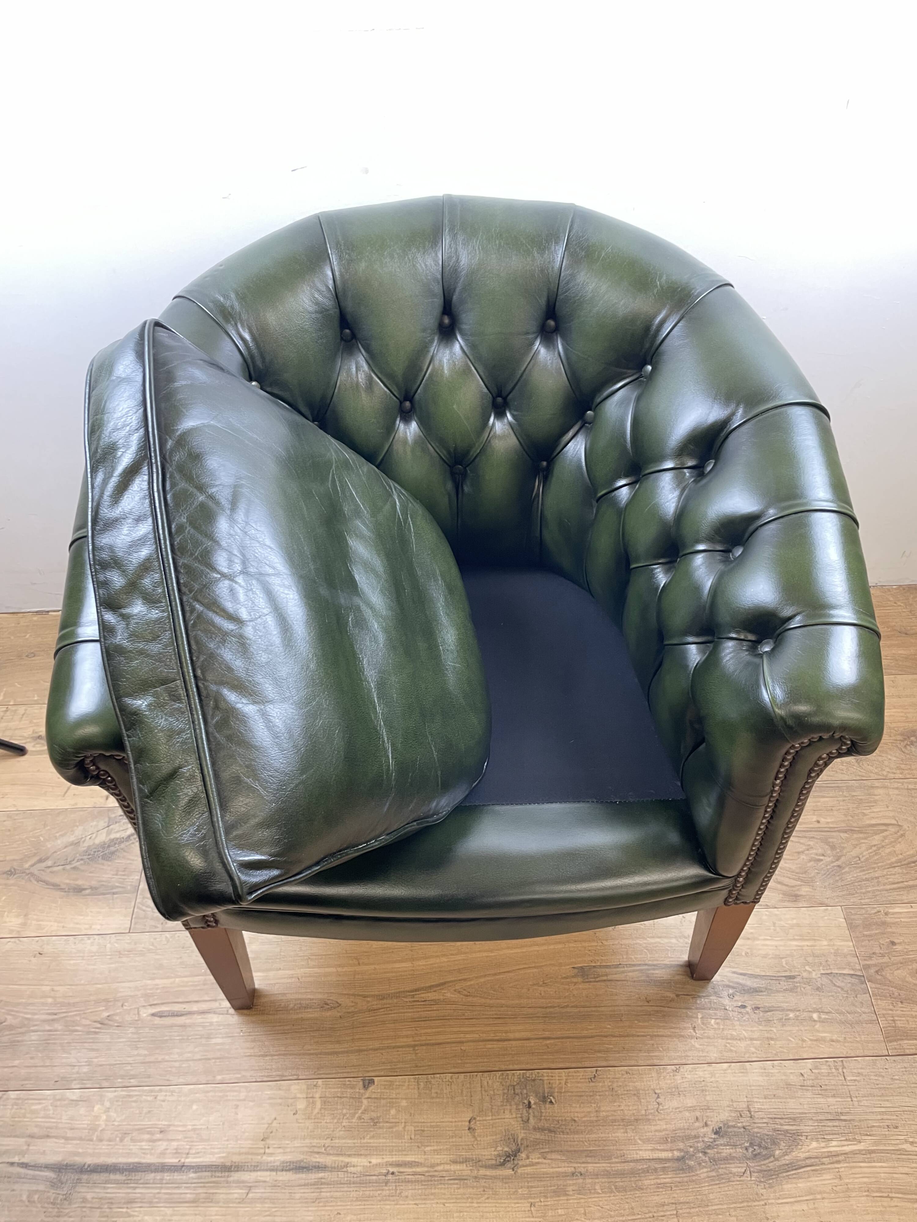 Chesterfield armchair in English green leather