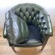 Fauteuil Chesterfield en cuir vert anglais