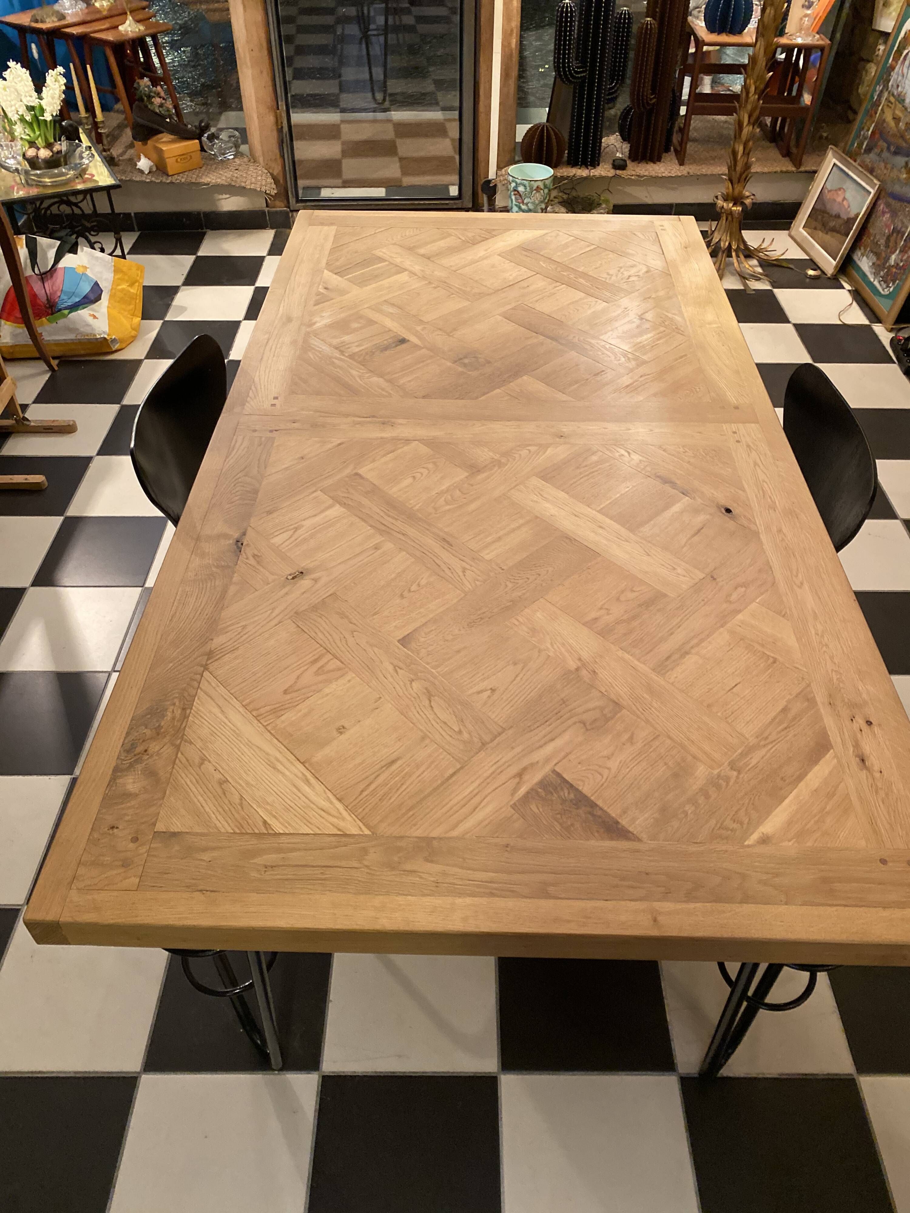 Table repas parquet de Versailles chêne massif
