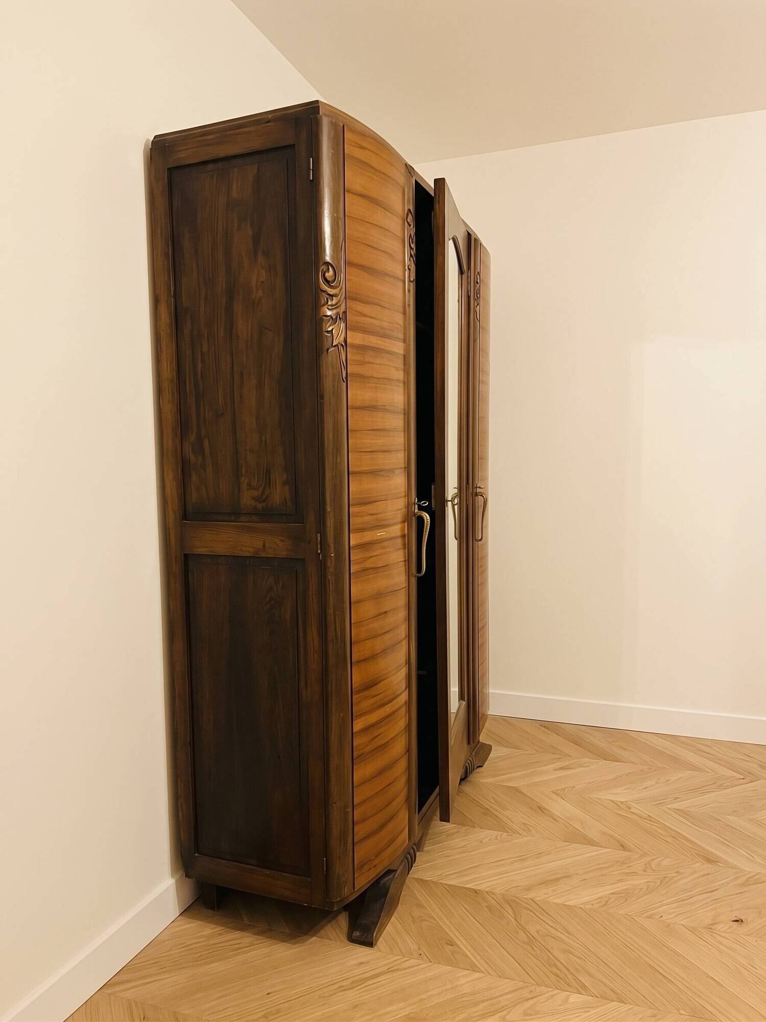 Antique 3-door Art Deco wardrobe in solid wood with mirror