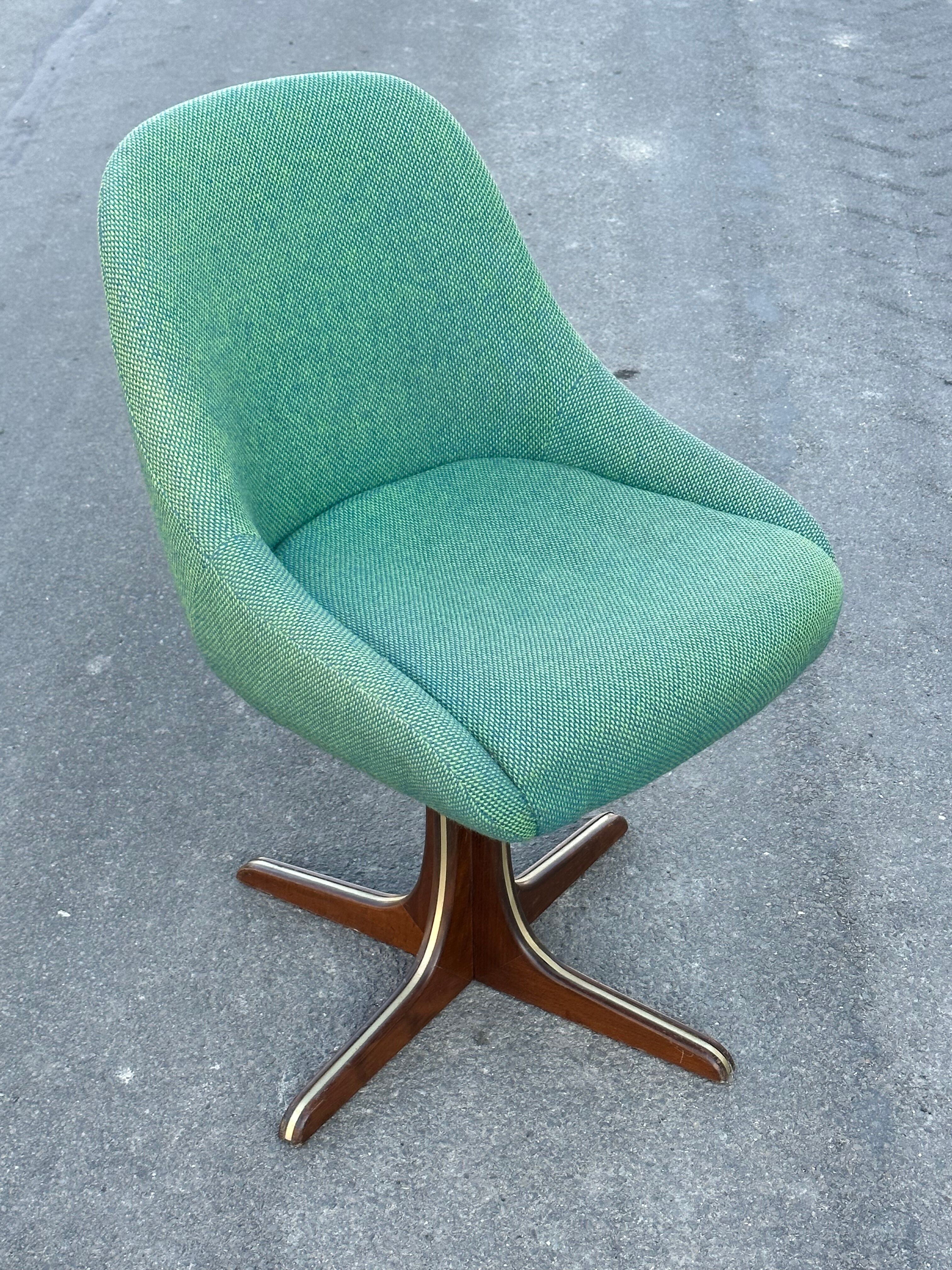 60s vintage design swivel office chair