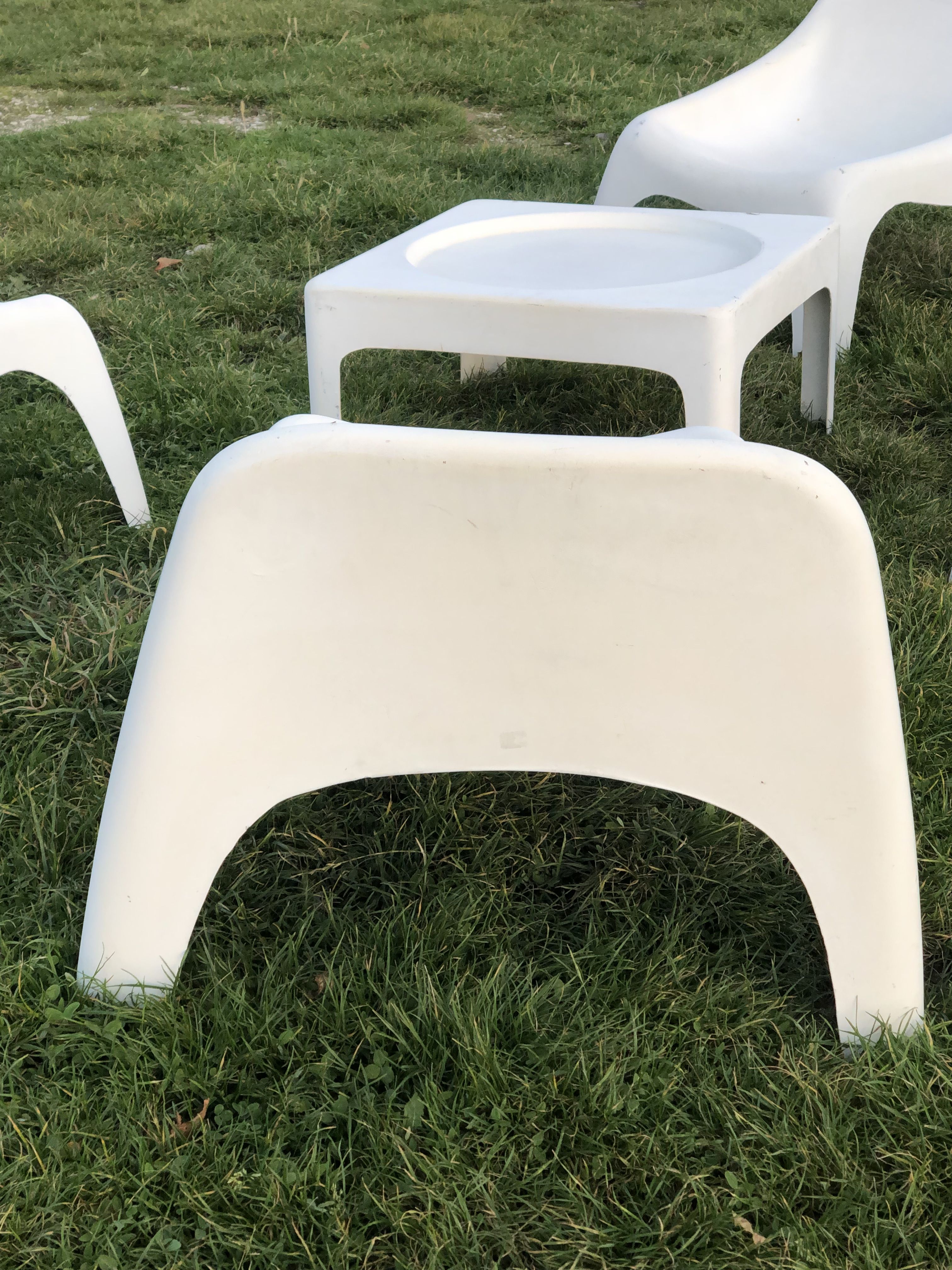 Garden set, 4 armchairs and 1 coffee table