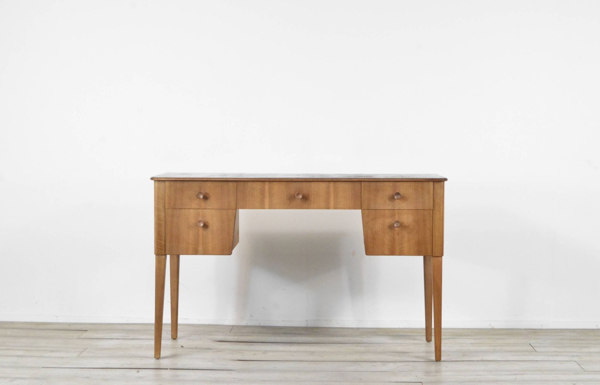 Bureau / Table console en noyer et hêtre Gordon Russell du milieu du siècle. Vintage Mo