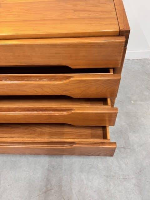 Commode vintage en bois massif, Maison Regain - Esprit Scandinave