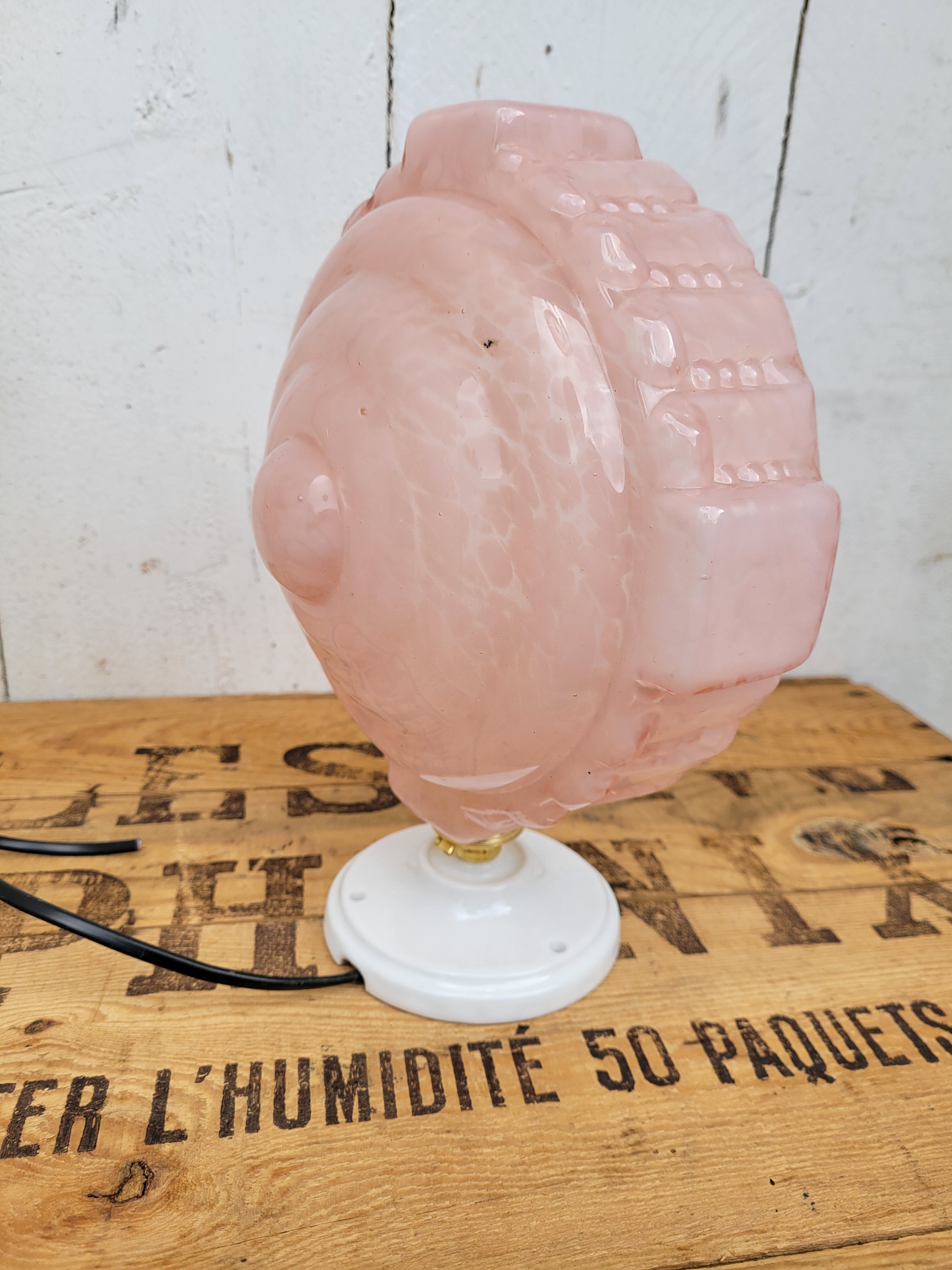 Clichy glass wall lighr