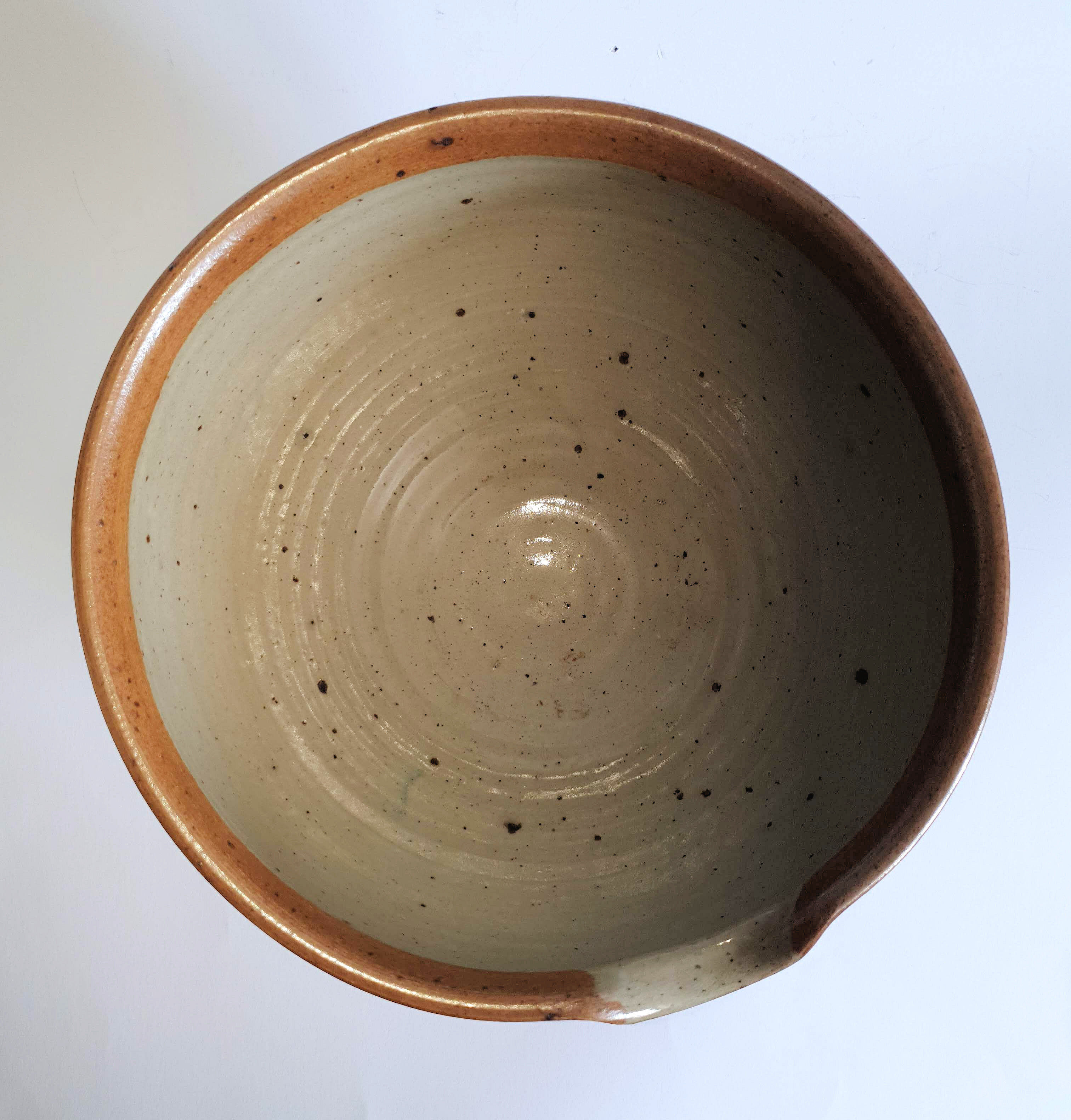 Stone Digan sandstone salad dish in La Borne